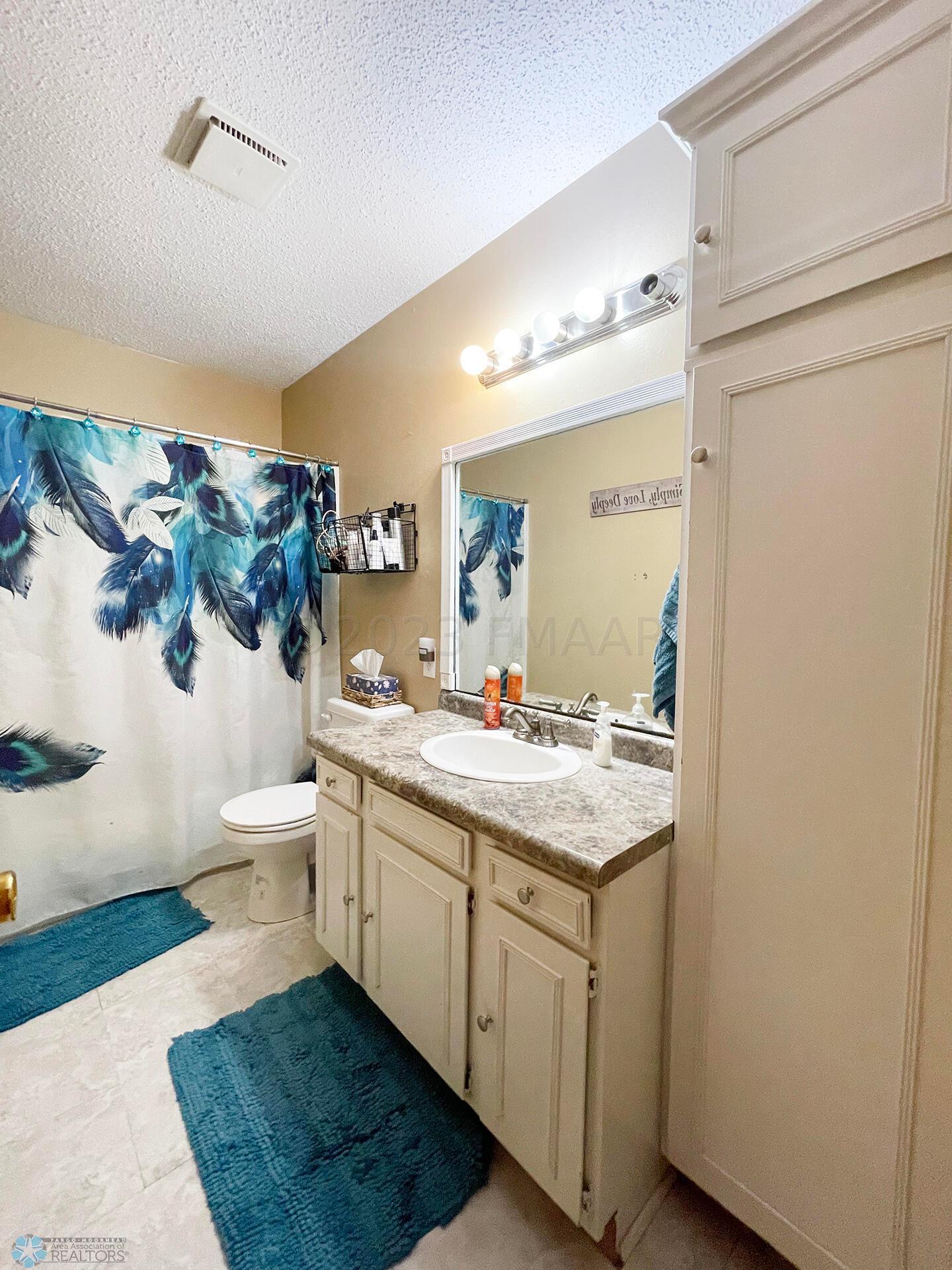13_3114Bathroom
