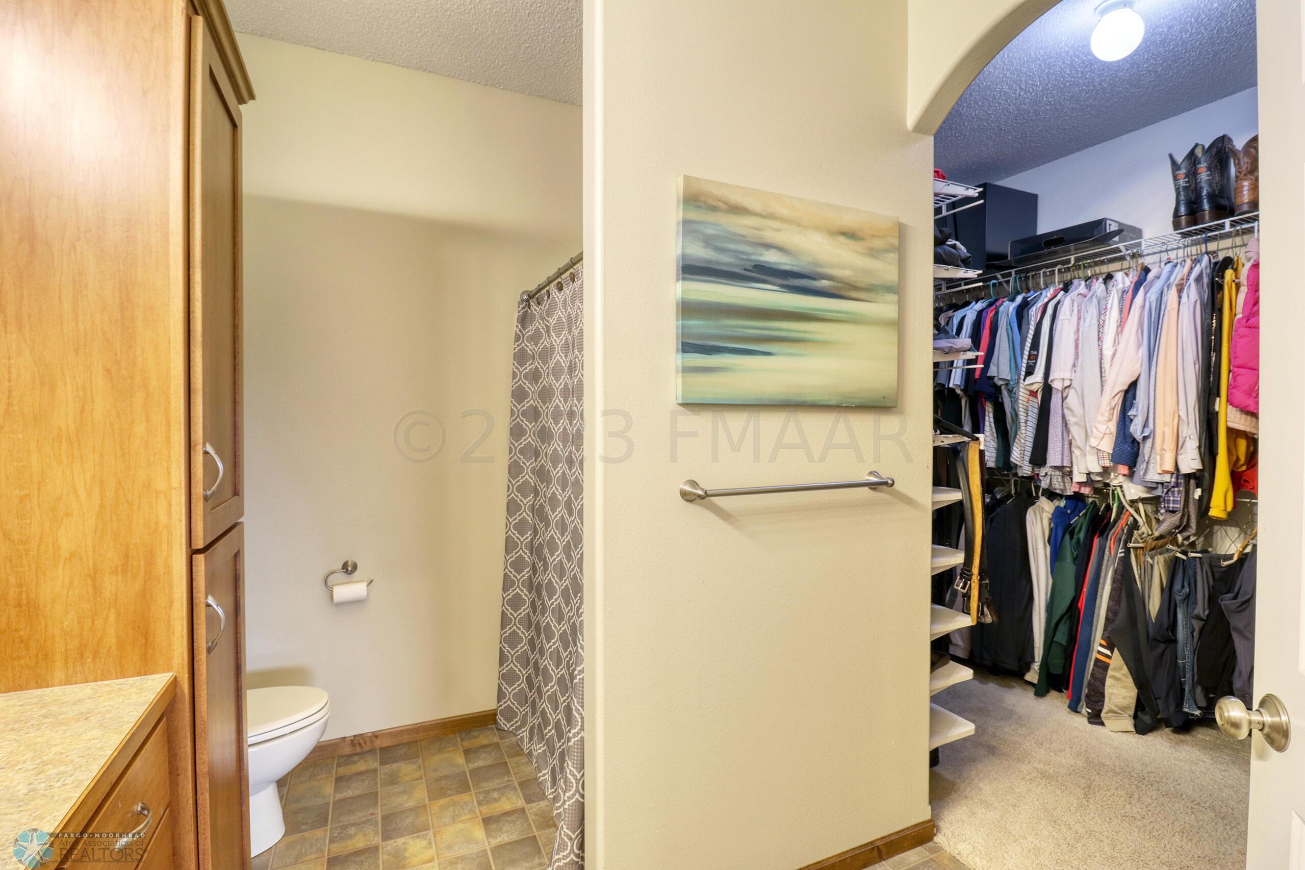 Primary Bathroom1_2