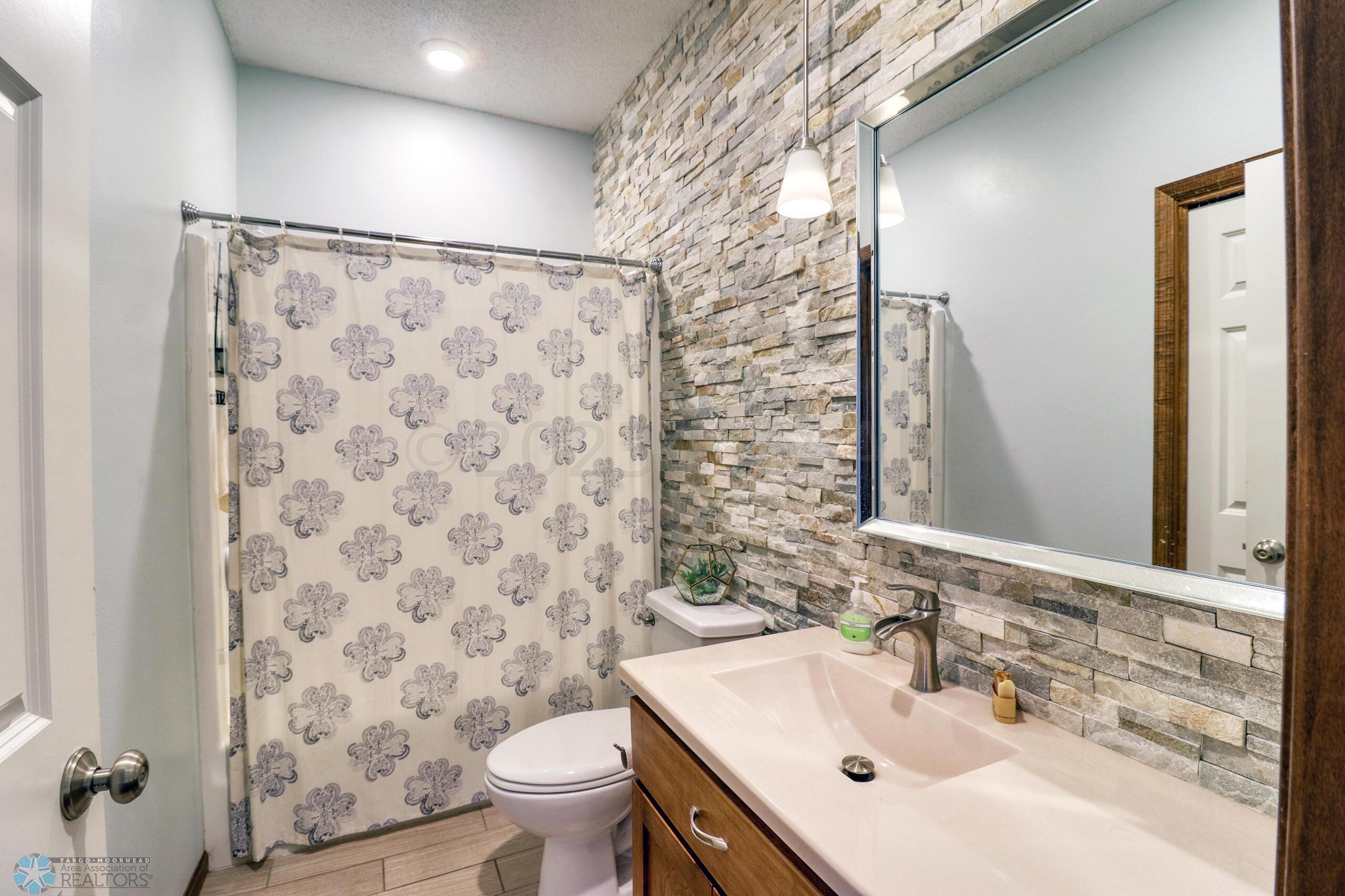 Bathroom1_1