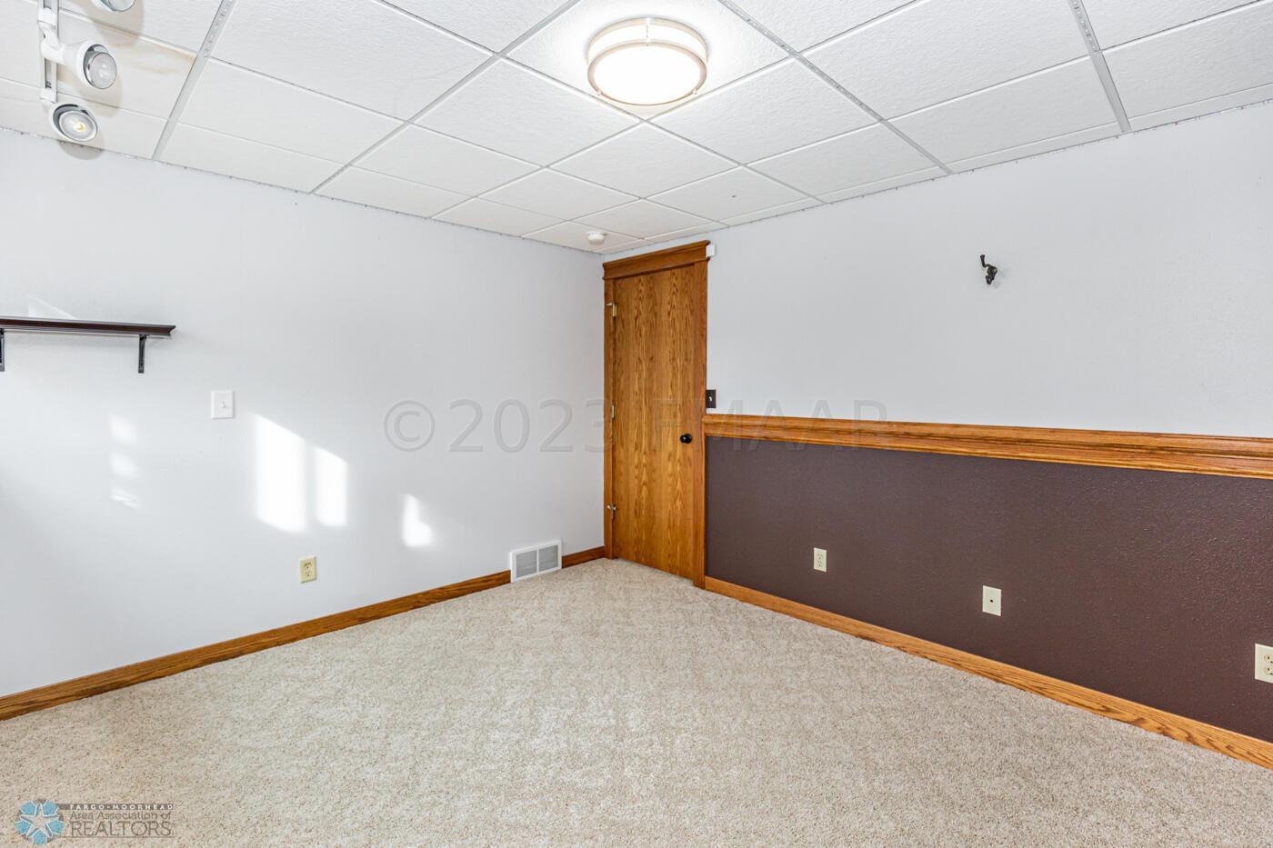 Lower LevelBedroom