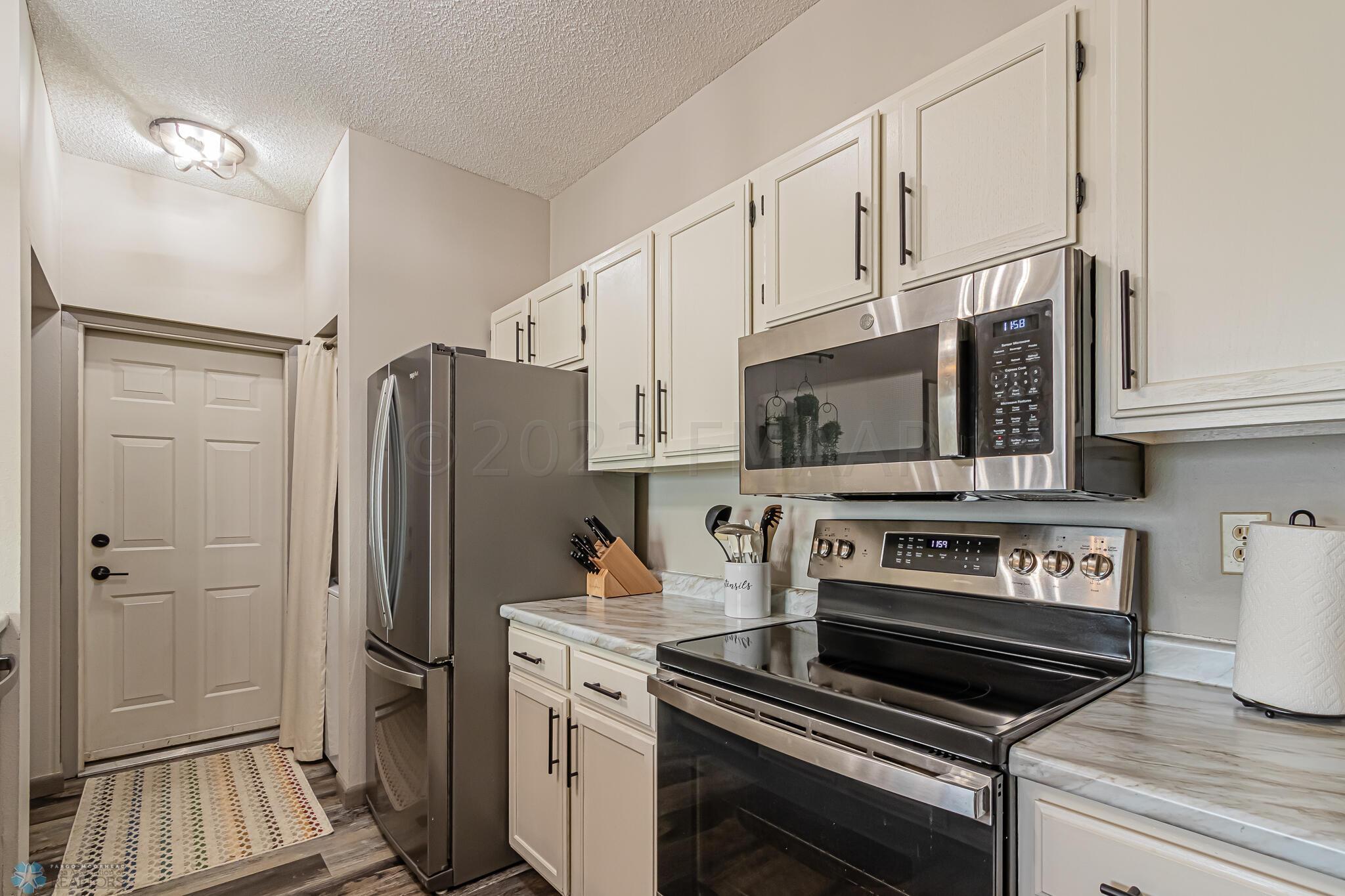 Kitchen_2