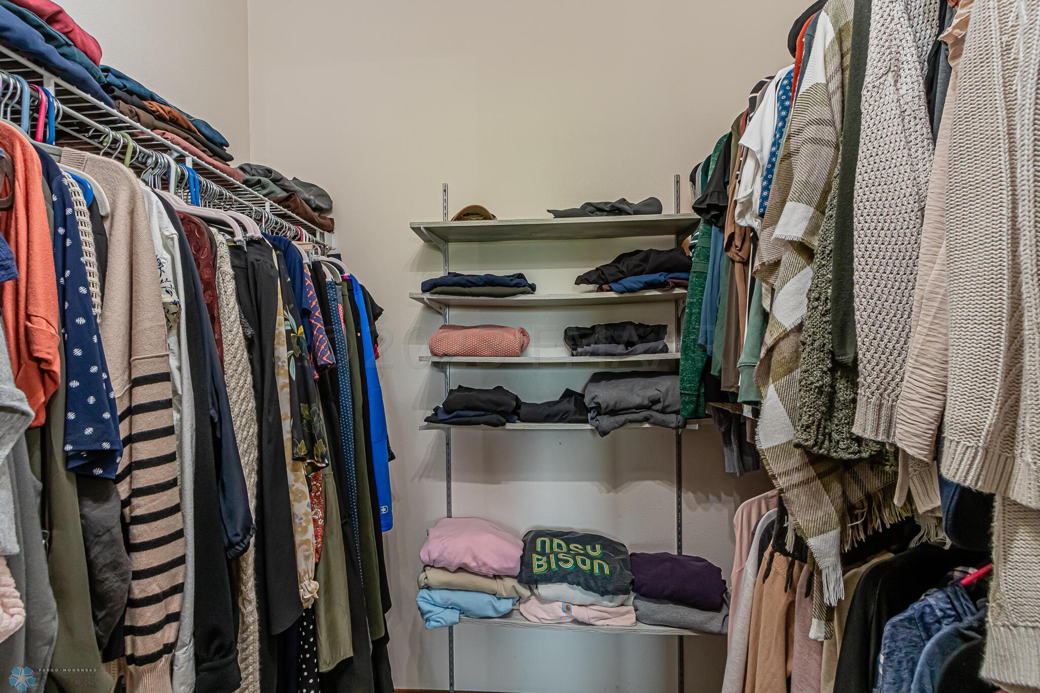 Master_Closet_1