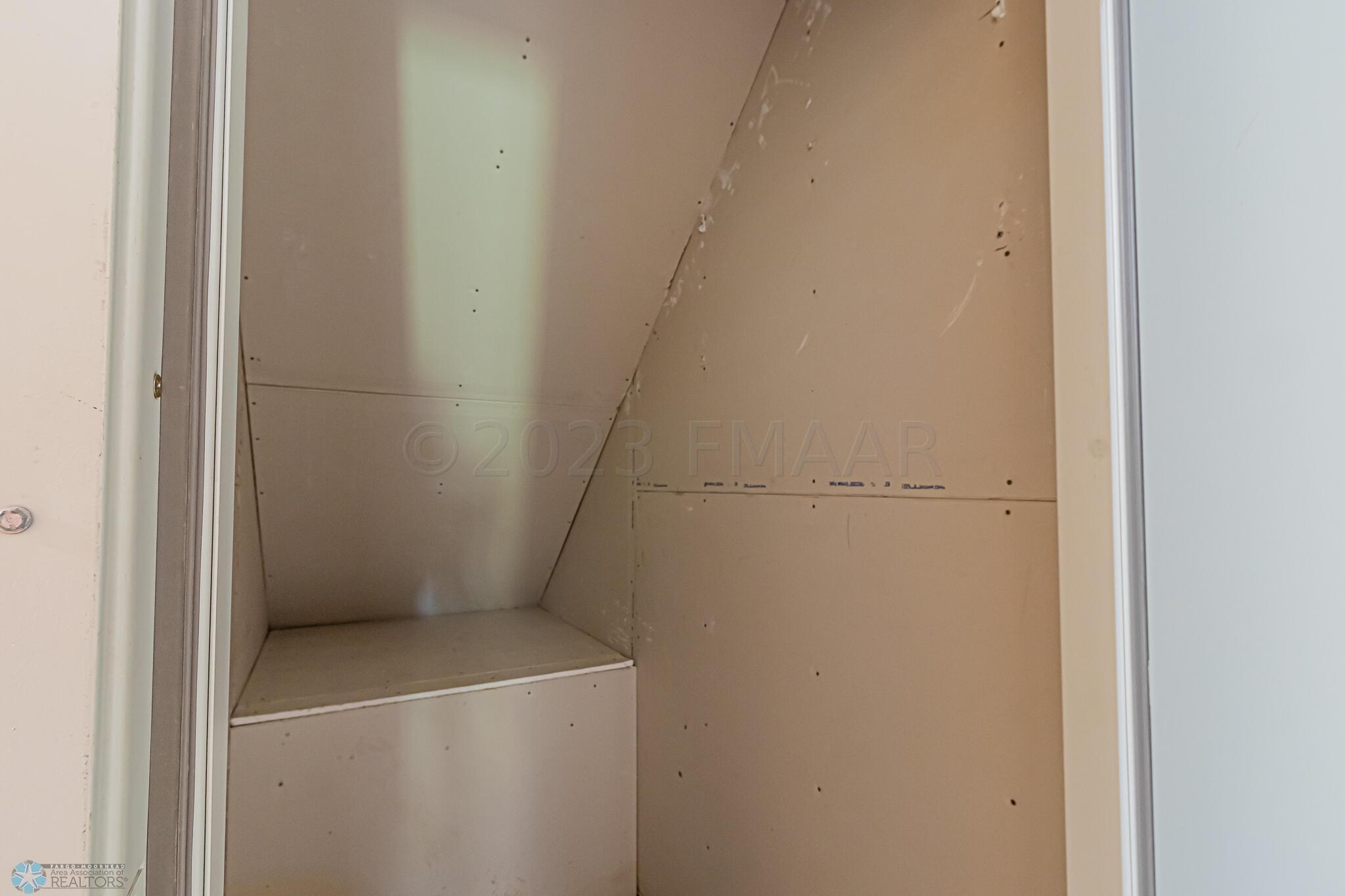 Garage_Storage_1