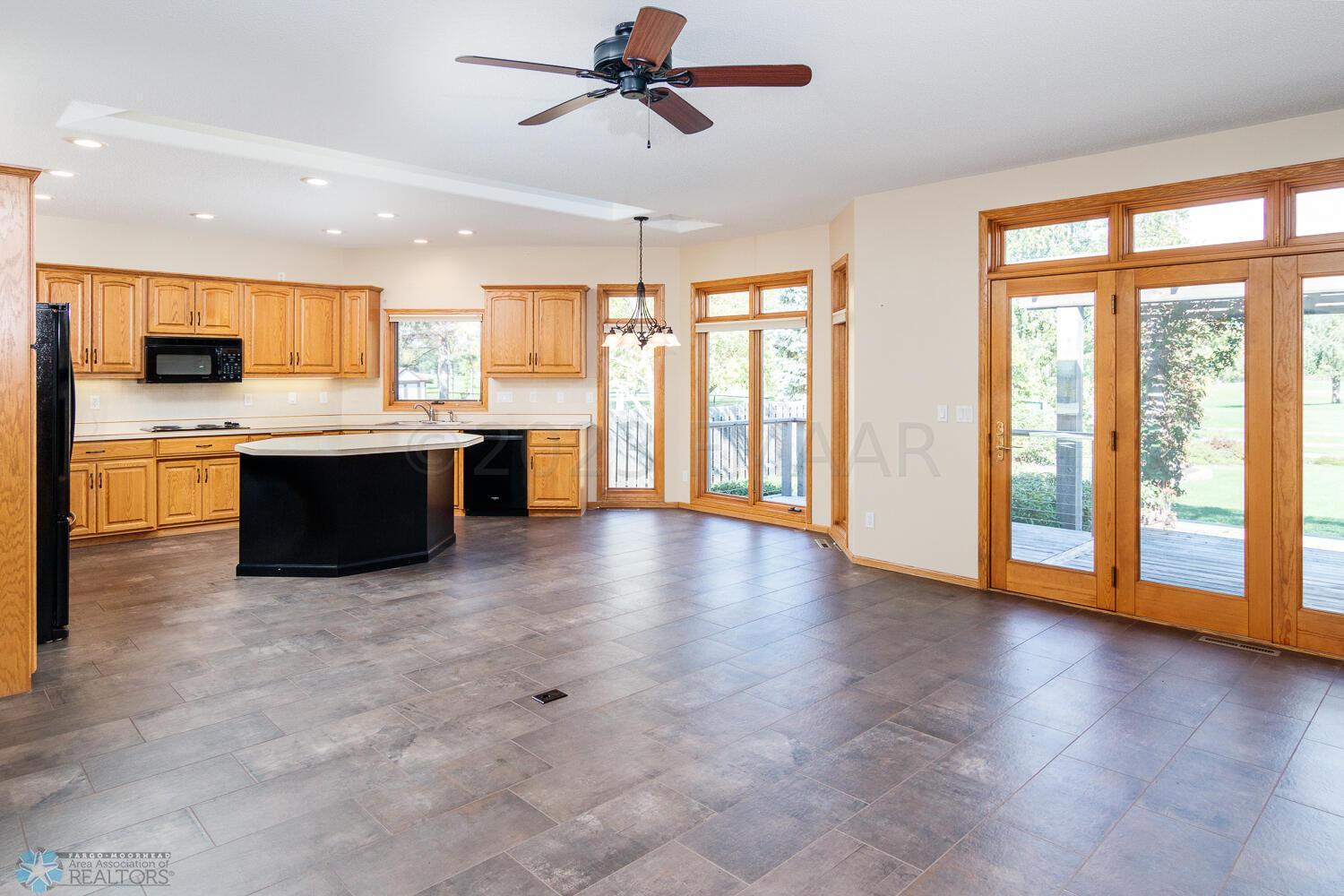 Open Kitchen