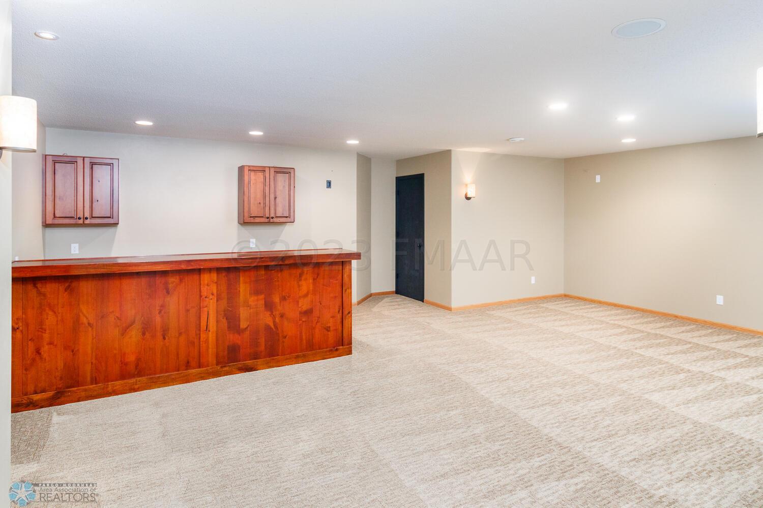 Dry Bar/Theater Room