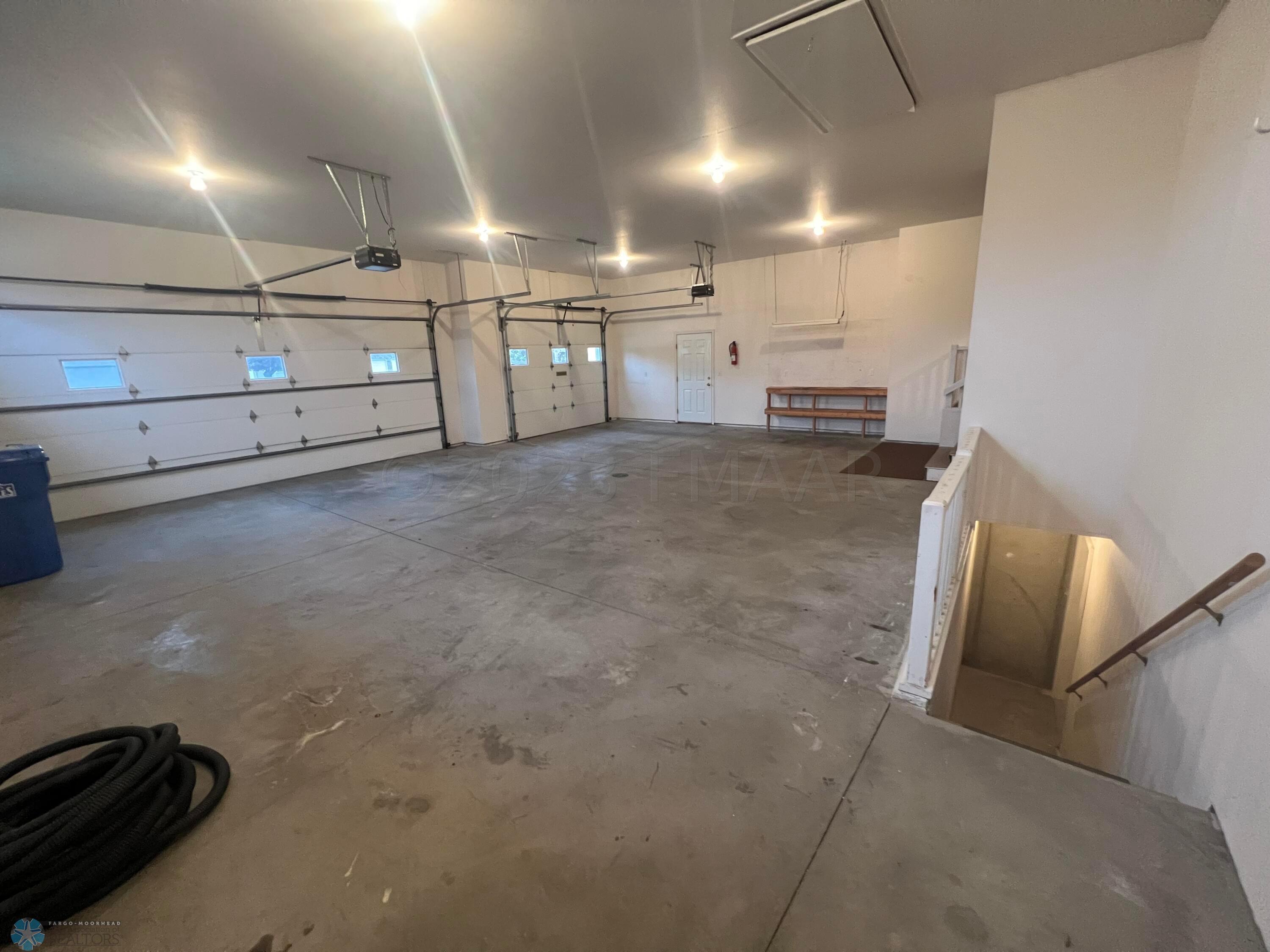 Oversized 3 Stall Garage