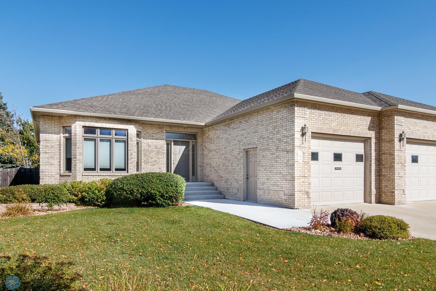 100 Prairiewood