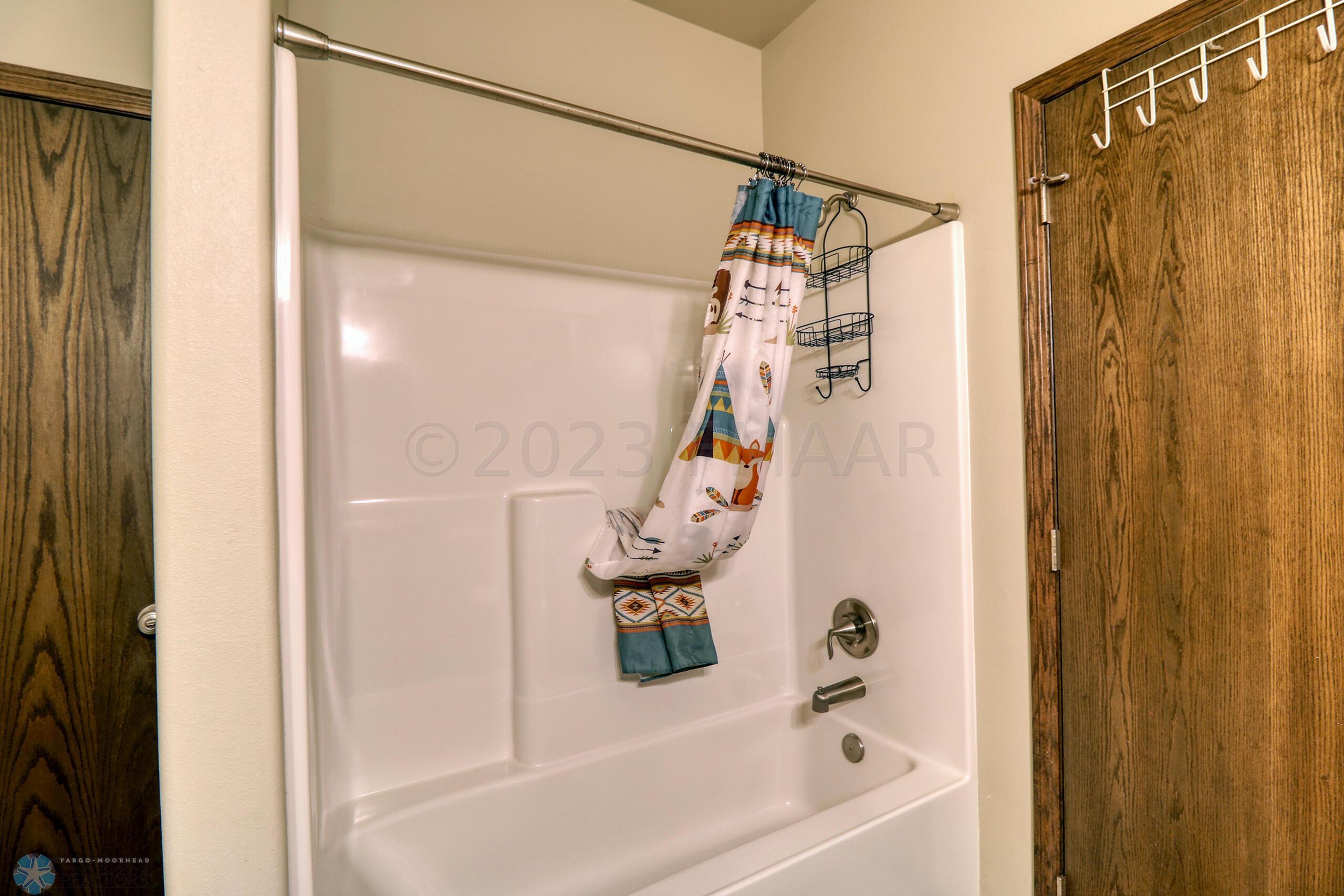 Bathroom1_2