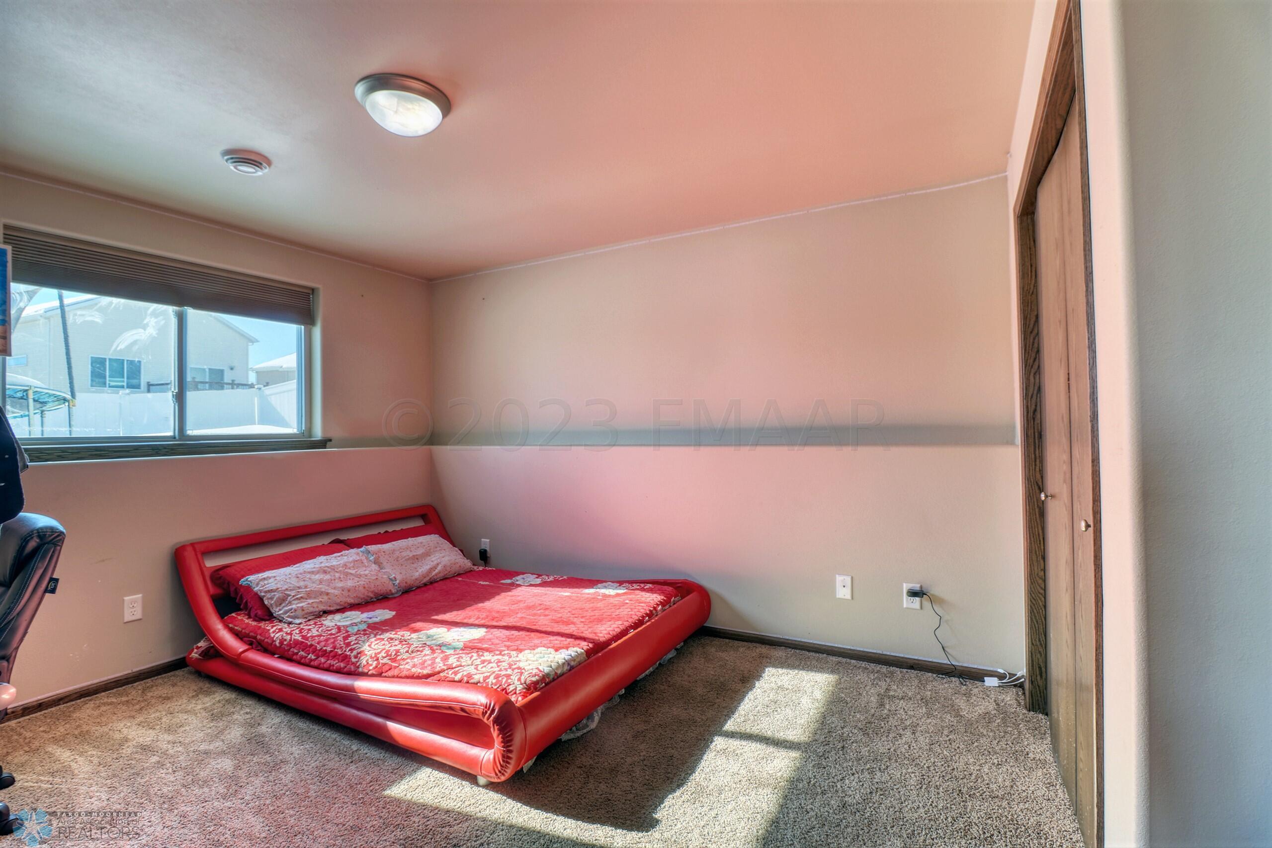 Basement Bedroom2_1
