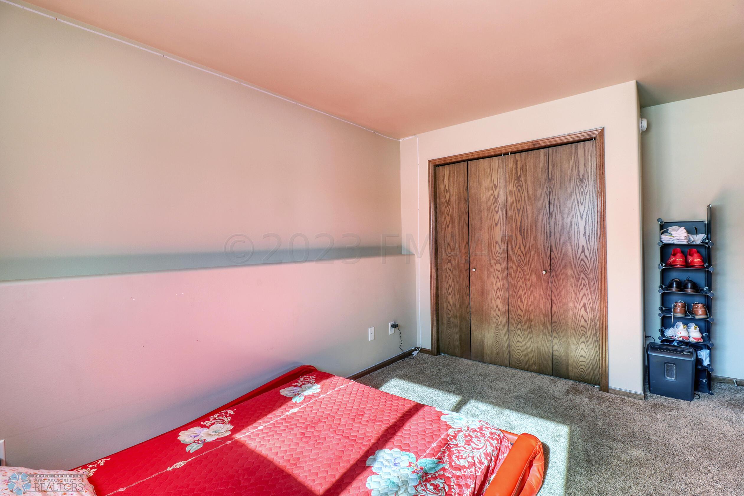 Basement Bedroom2_2