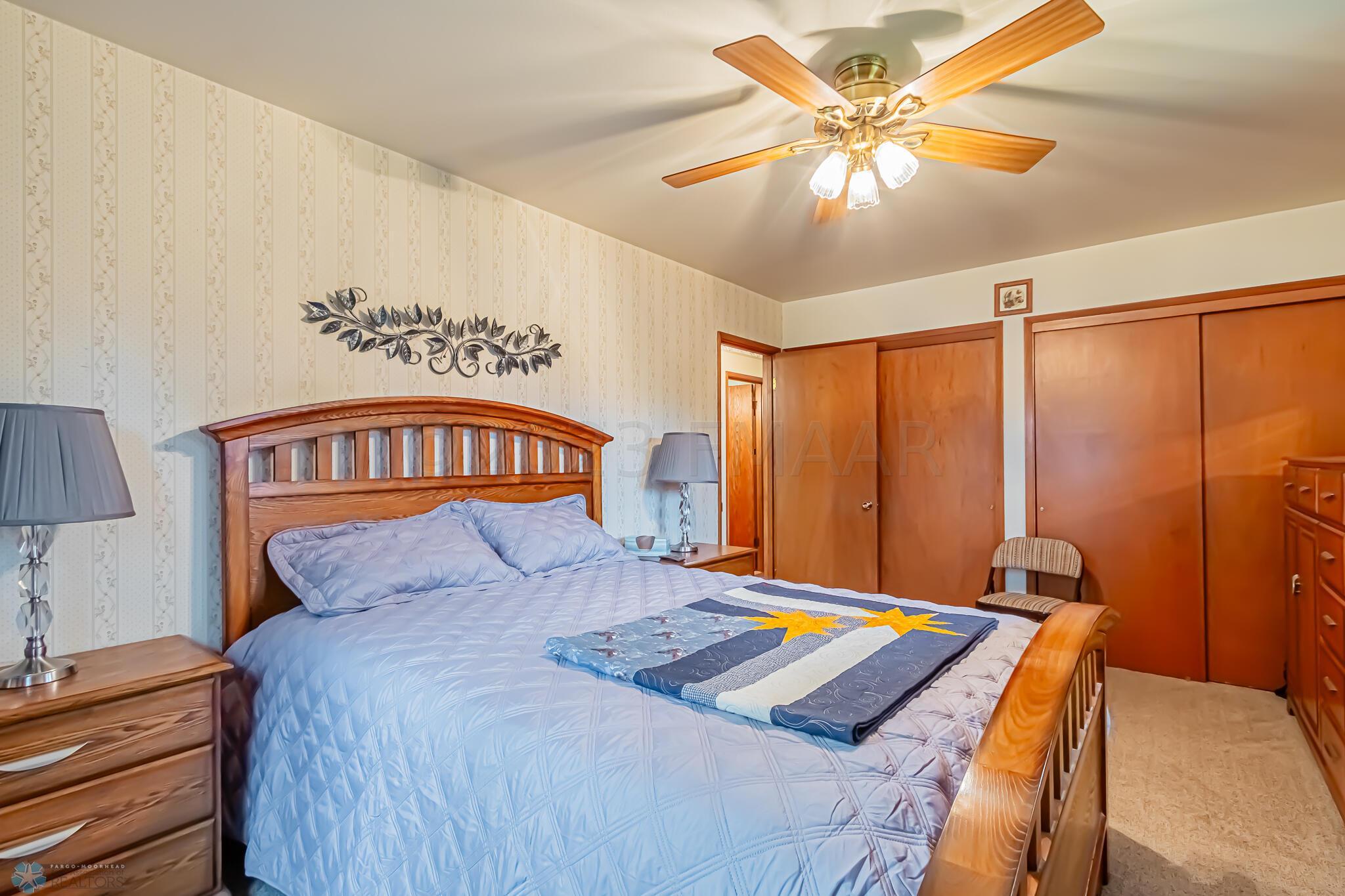 1830 7th St S, Fargo, ND 58103-23