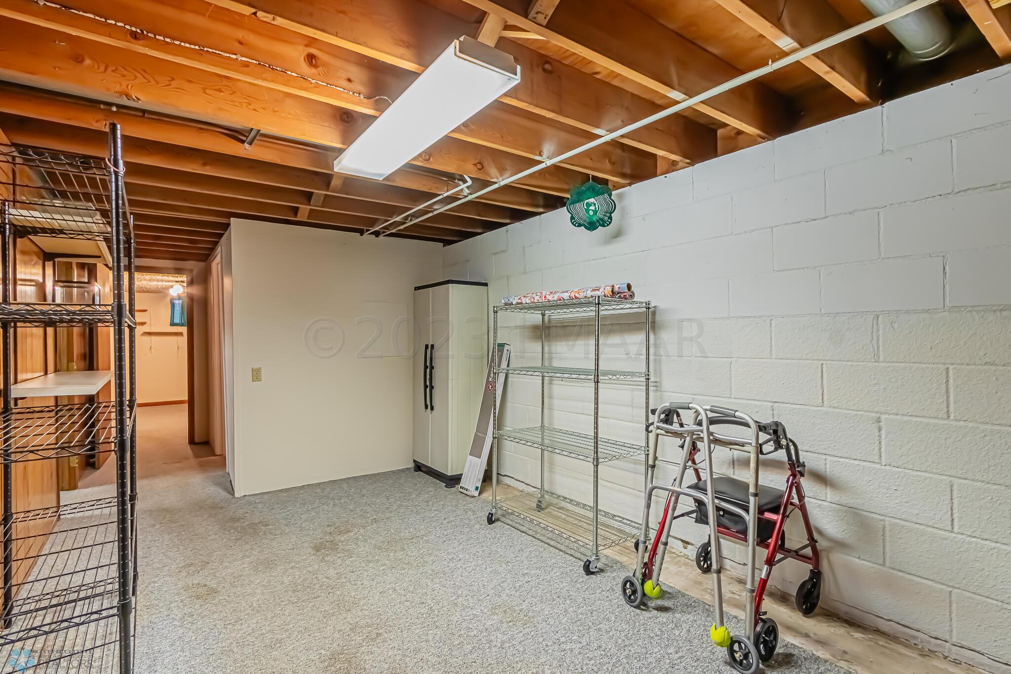 1830 7th St S, Fargo, ND 58103-13