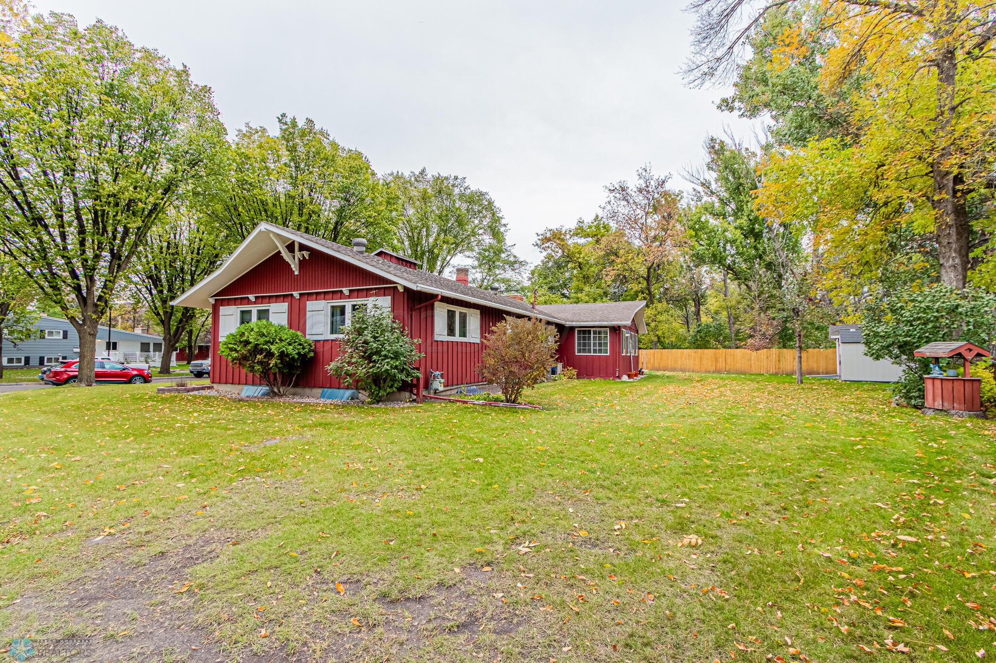 1830 7th St S, Fargo, ND 58103-45