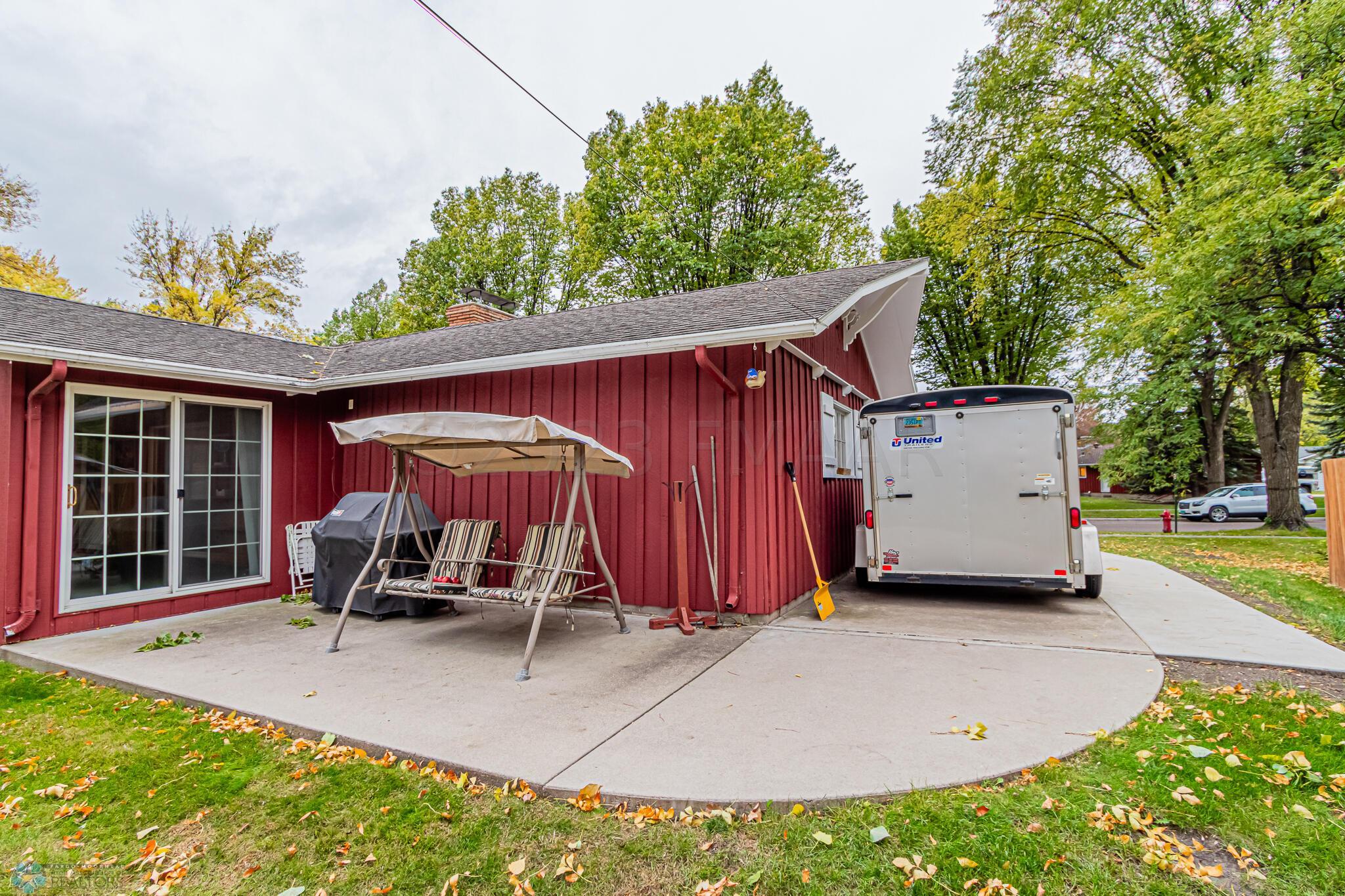 1830 7th St S, Fargo, ND 58103-44