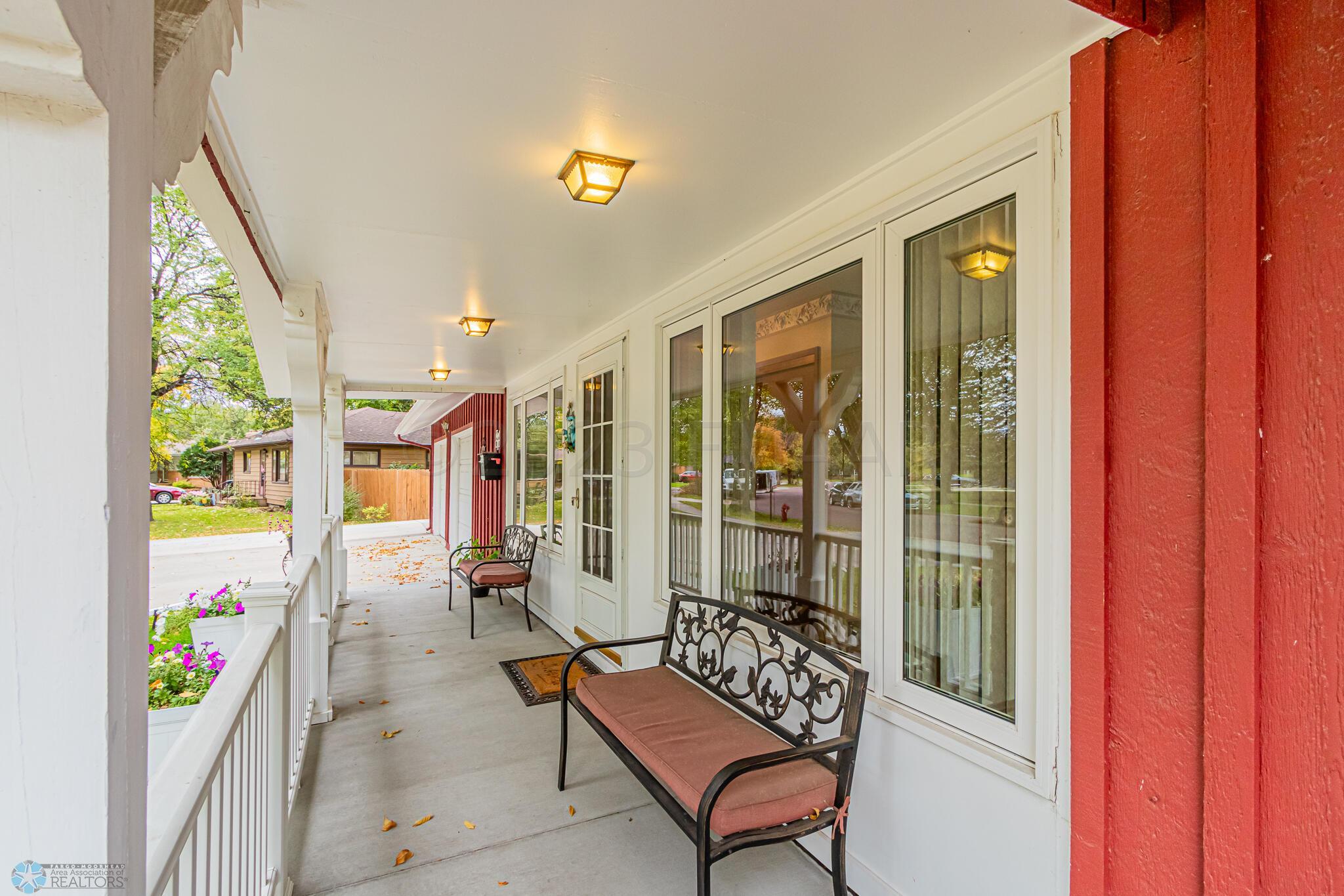 1830 7th St S, Fargo, ND 58103-49