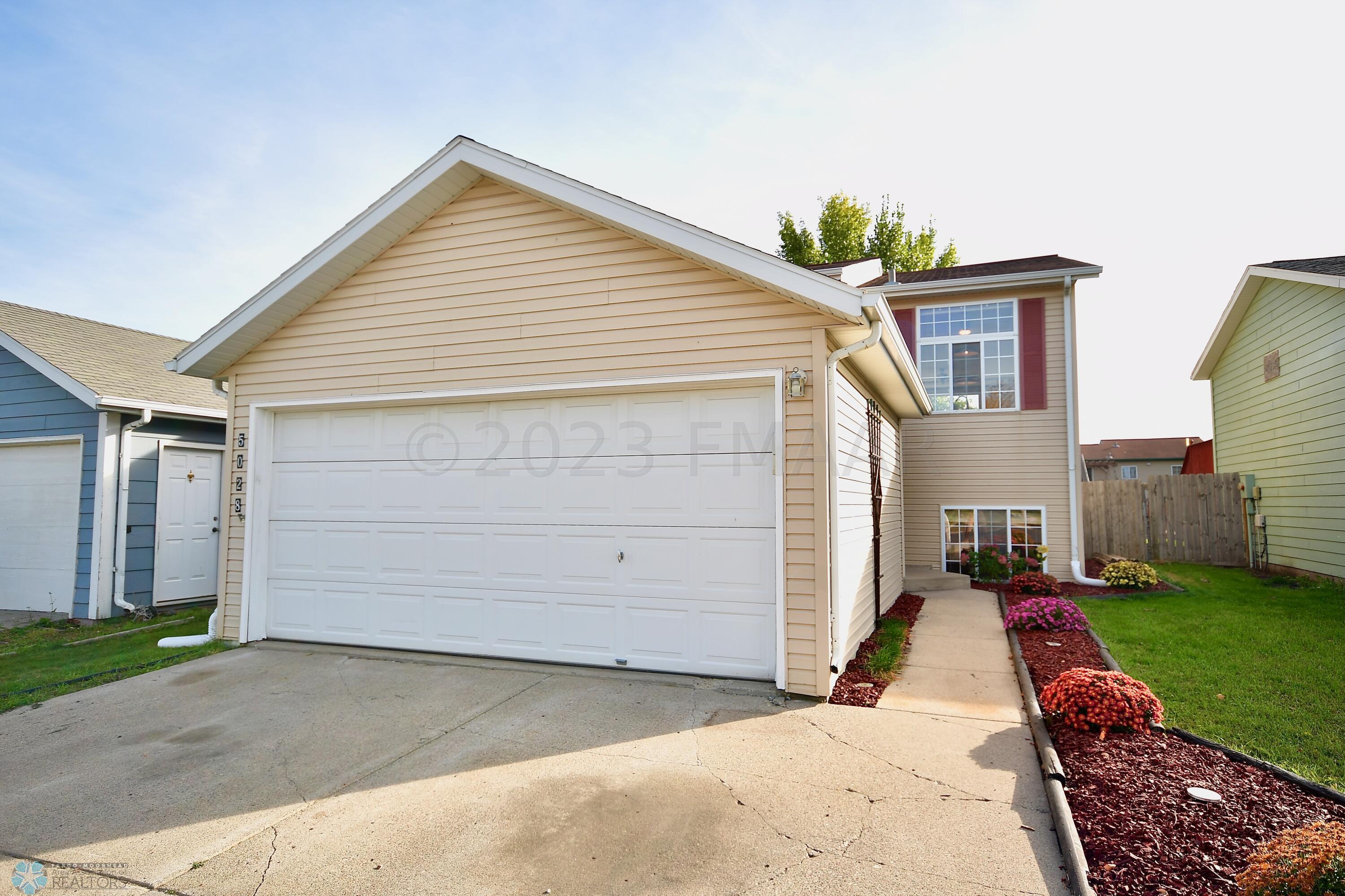 5028 9th Ave - WF