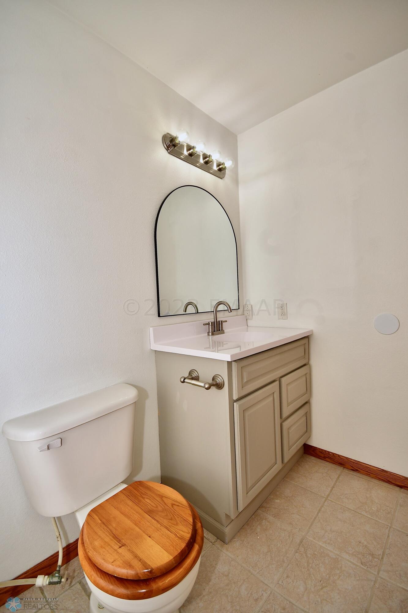 Bathroom - Lower
