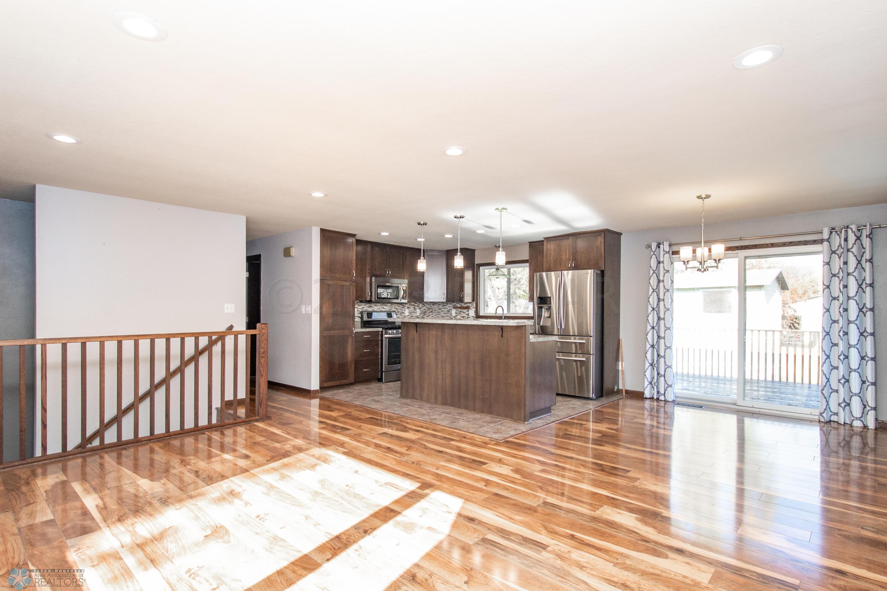 Living Room/Kitchen