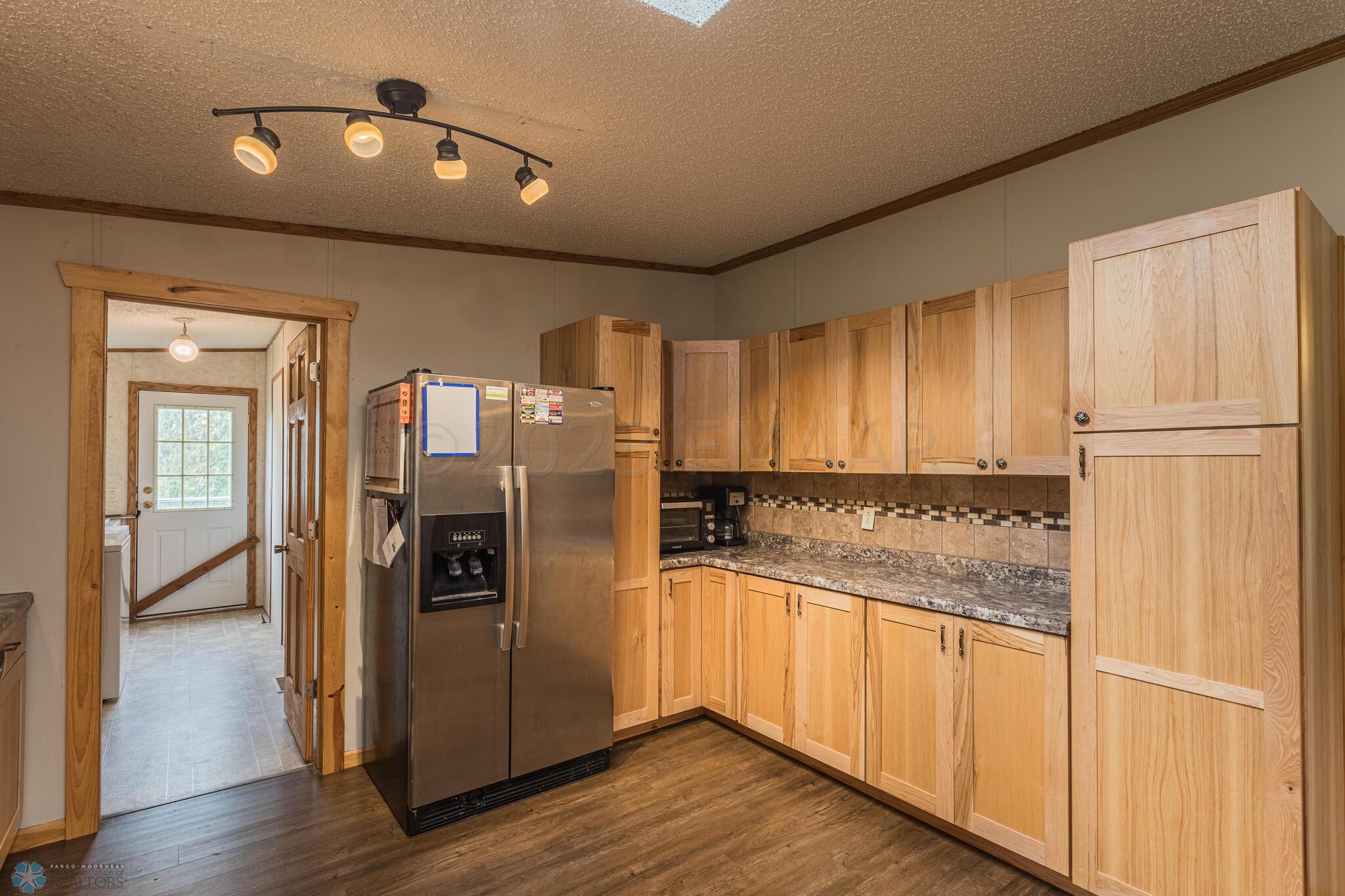 416_Ridge_Crest_Dr-23