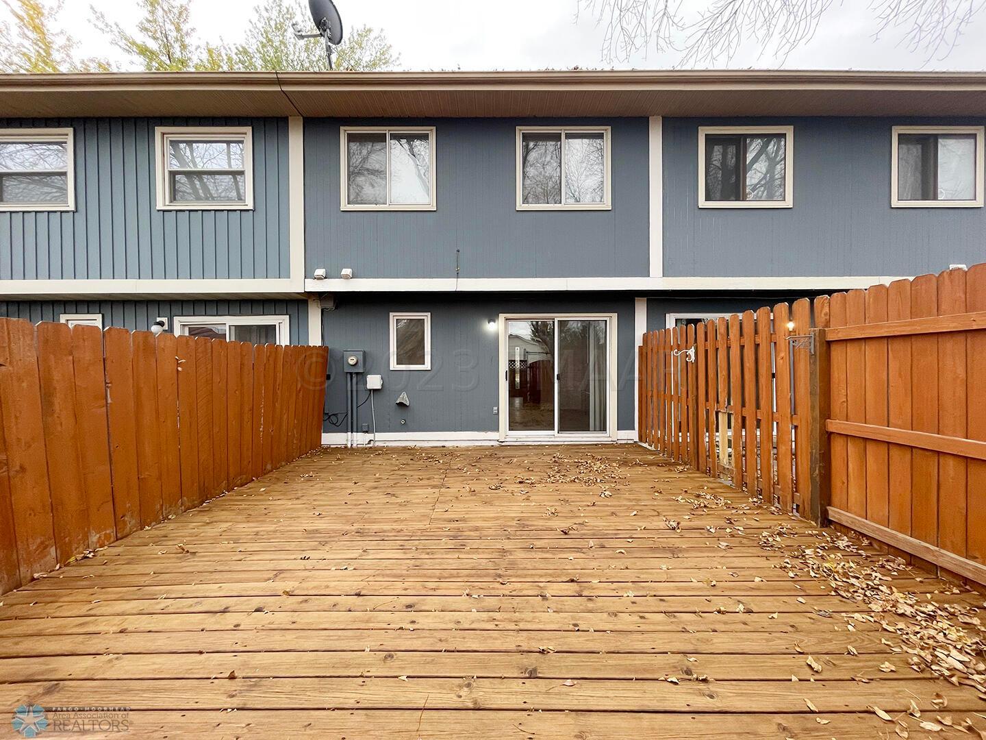 3118_BackDeck
