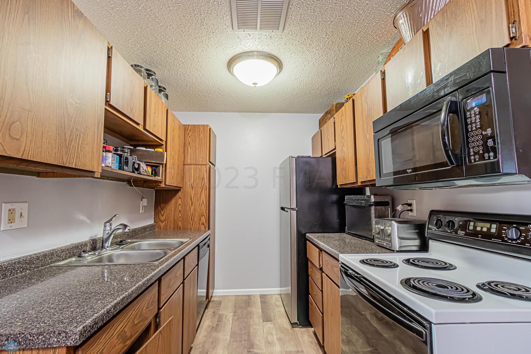 Kitchen_1
