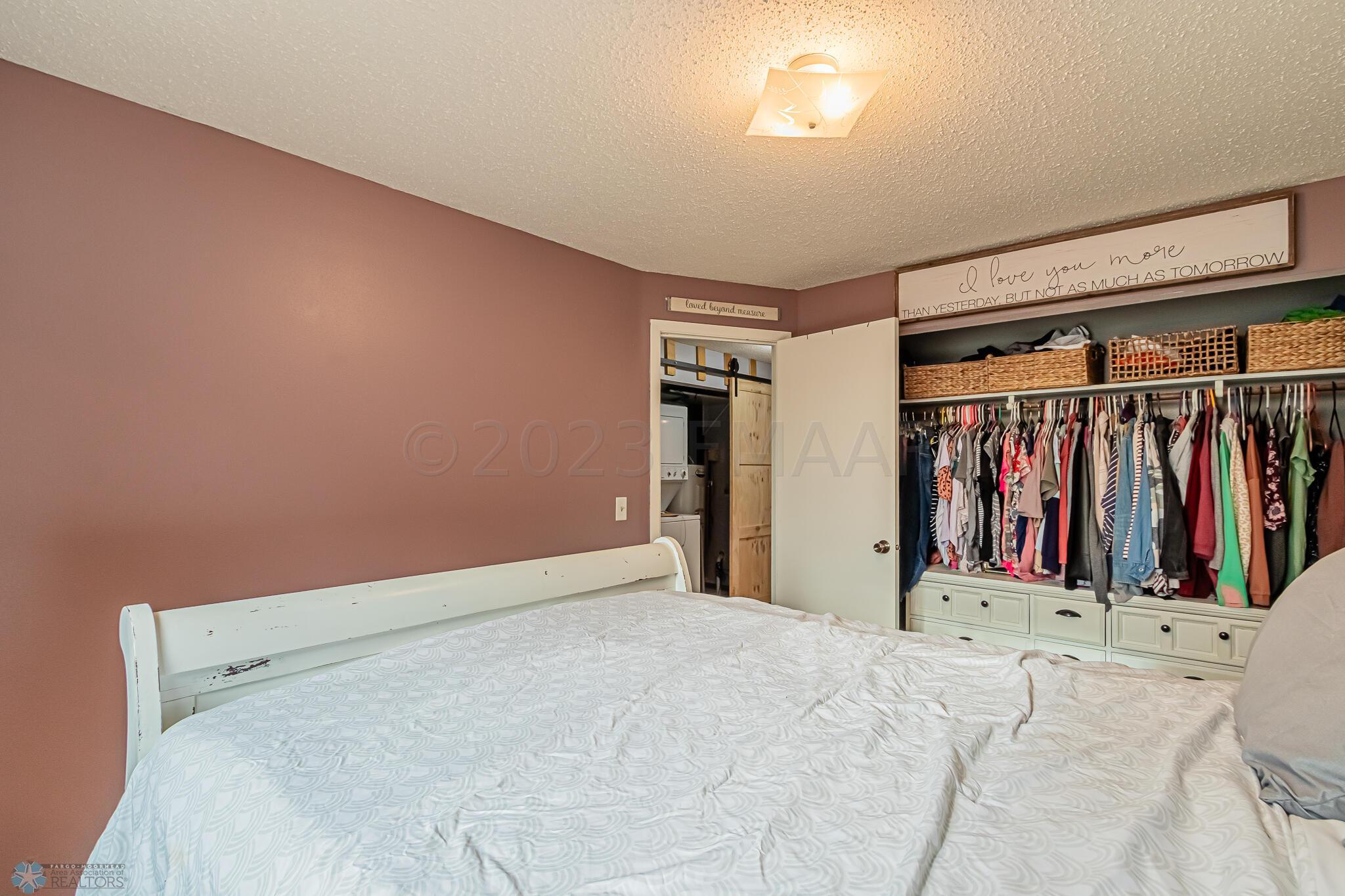 Bedroom1_2