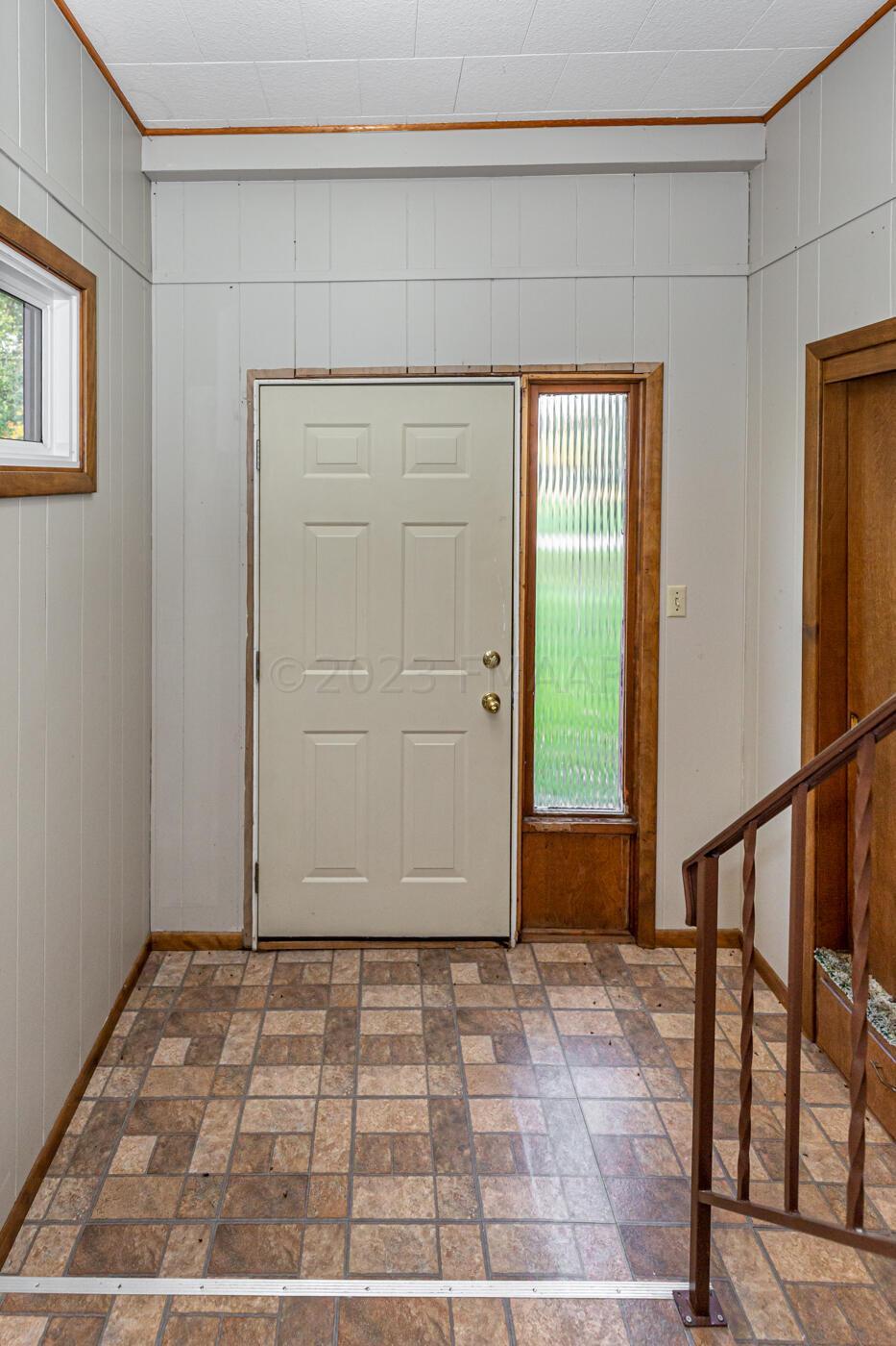 2nd Foyer