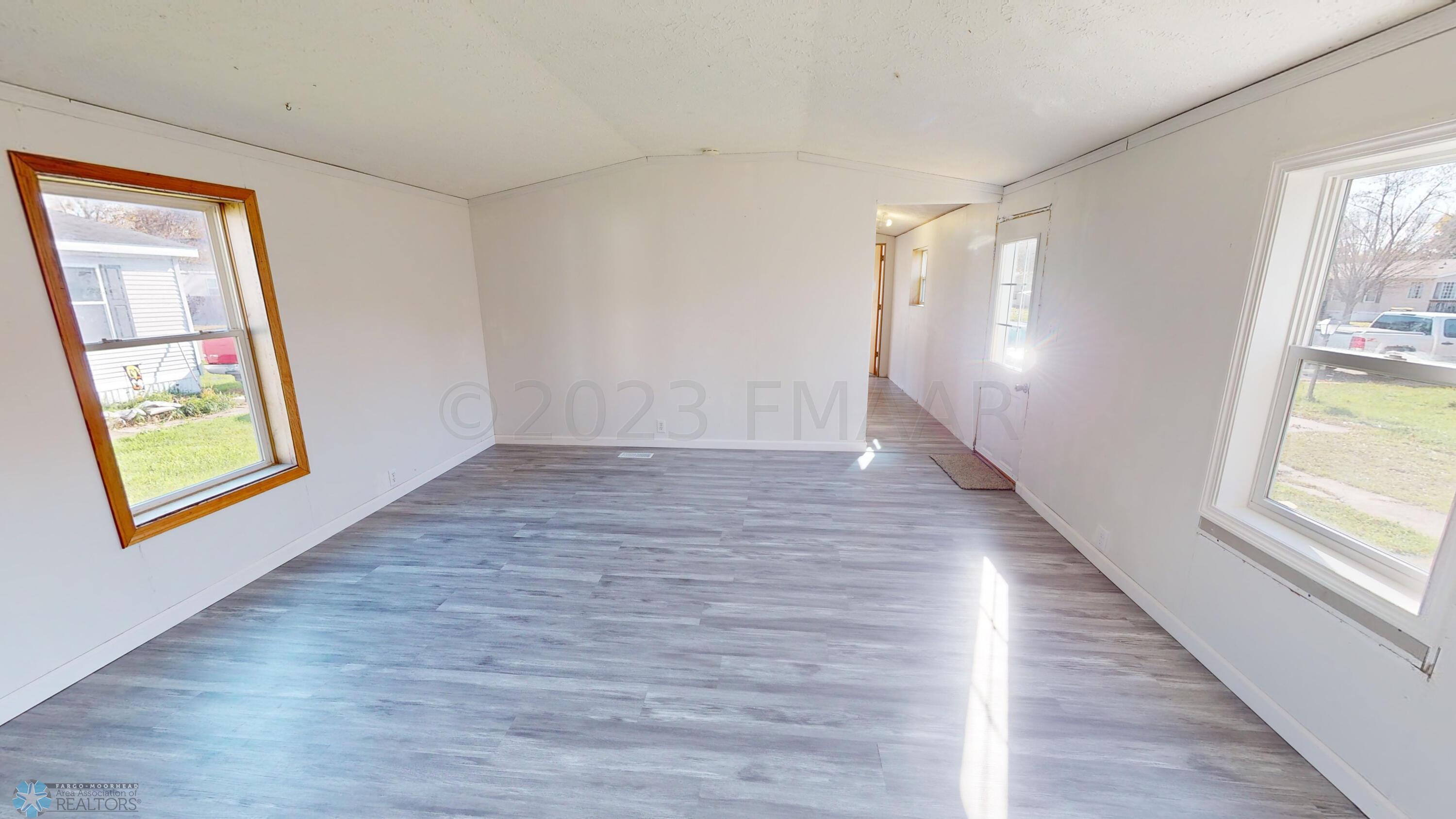 920-3-12-Ave-E-10232023_162147