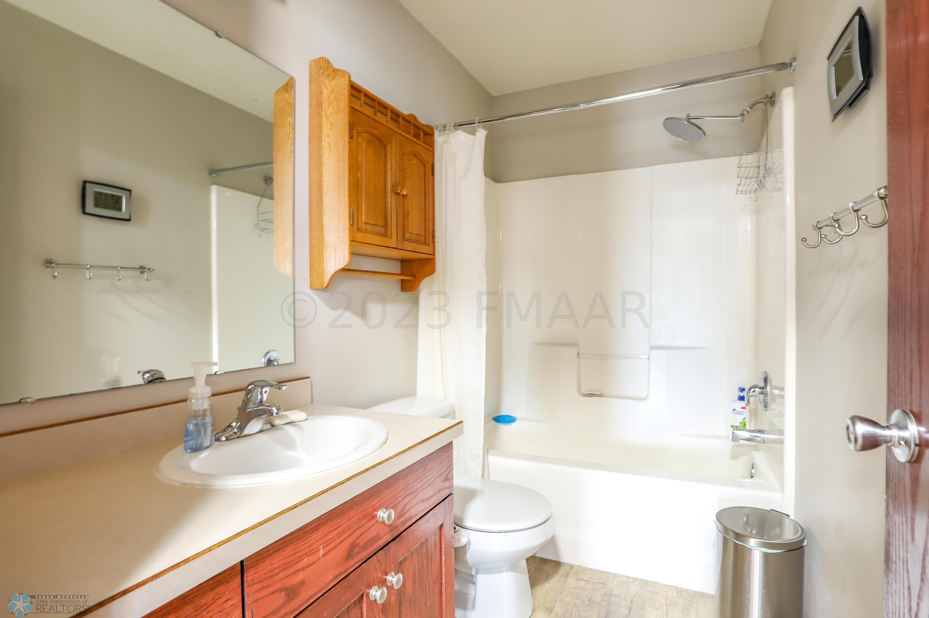 2nd Floor Bathroom