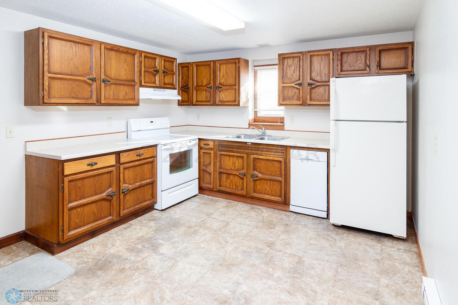 Lower kitchen