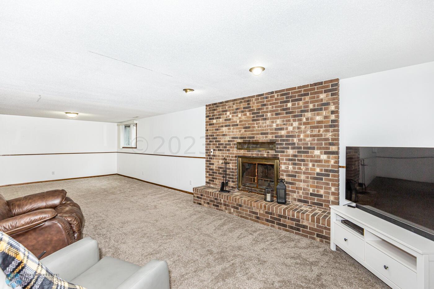 Home-4