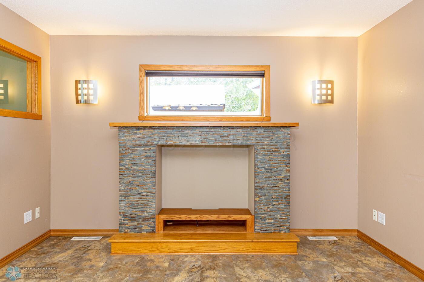 Den/FP room