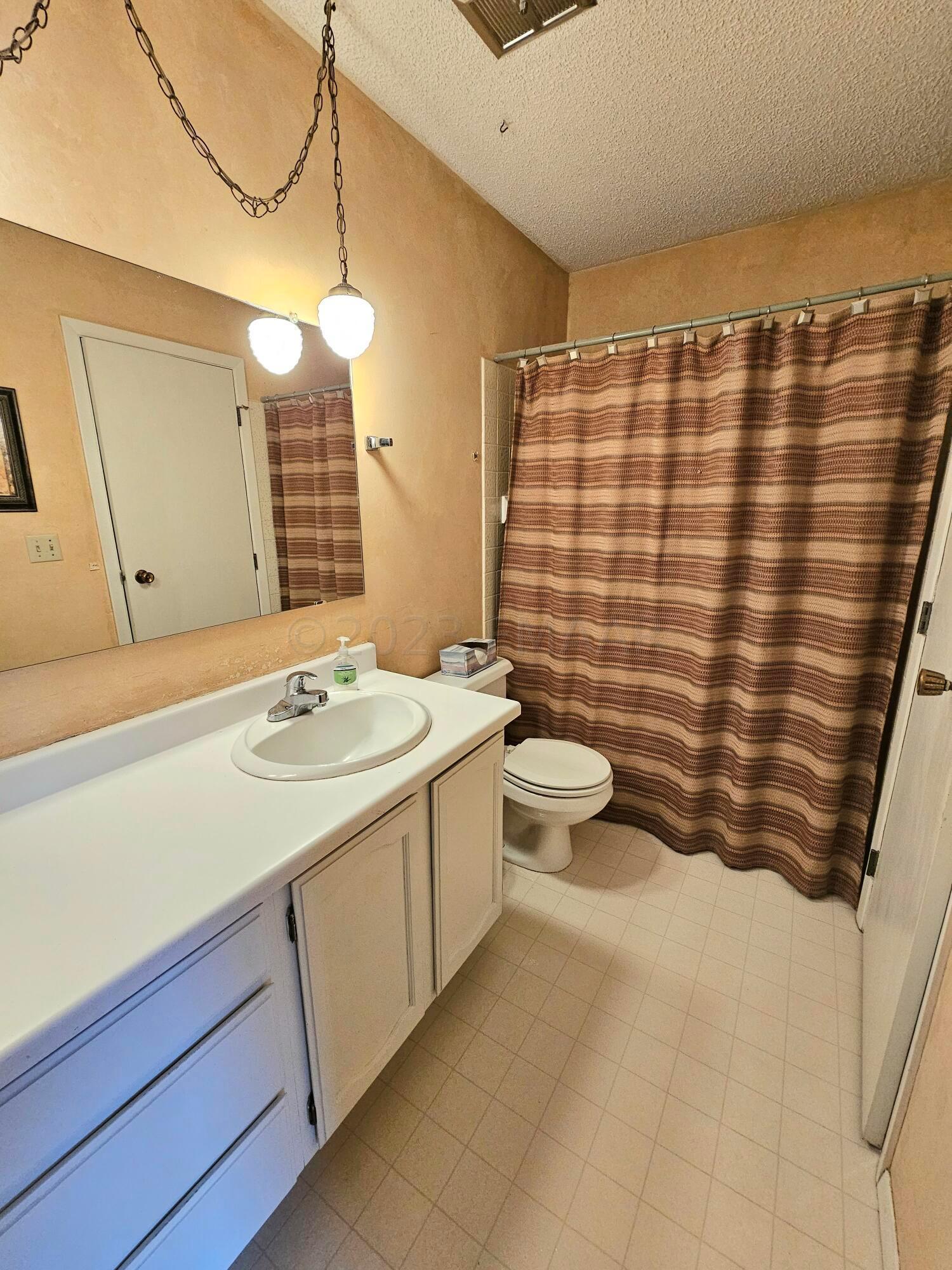Bathroom upper