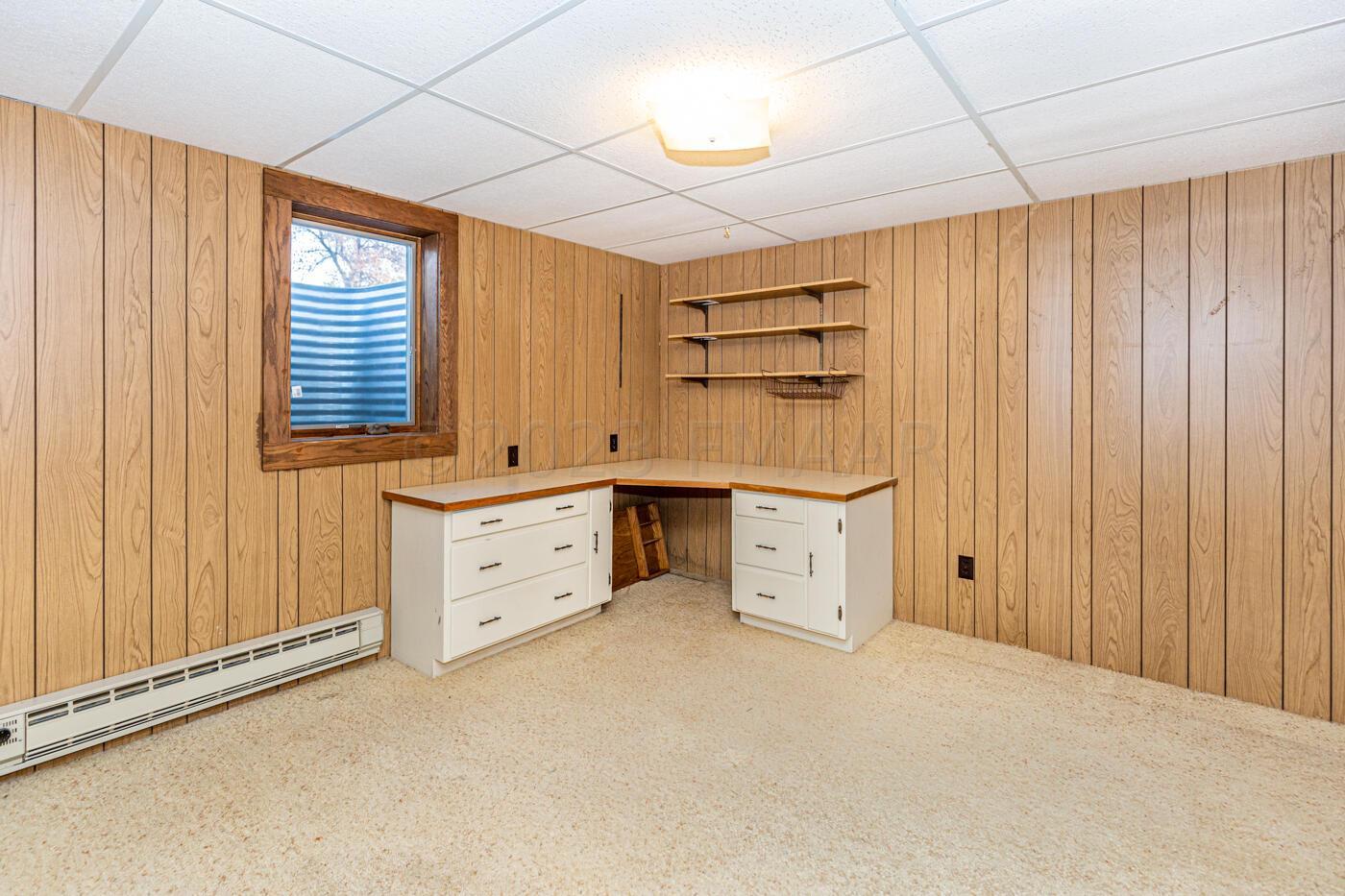 Bedroom 4 (basement)