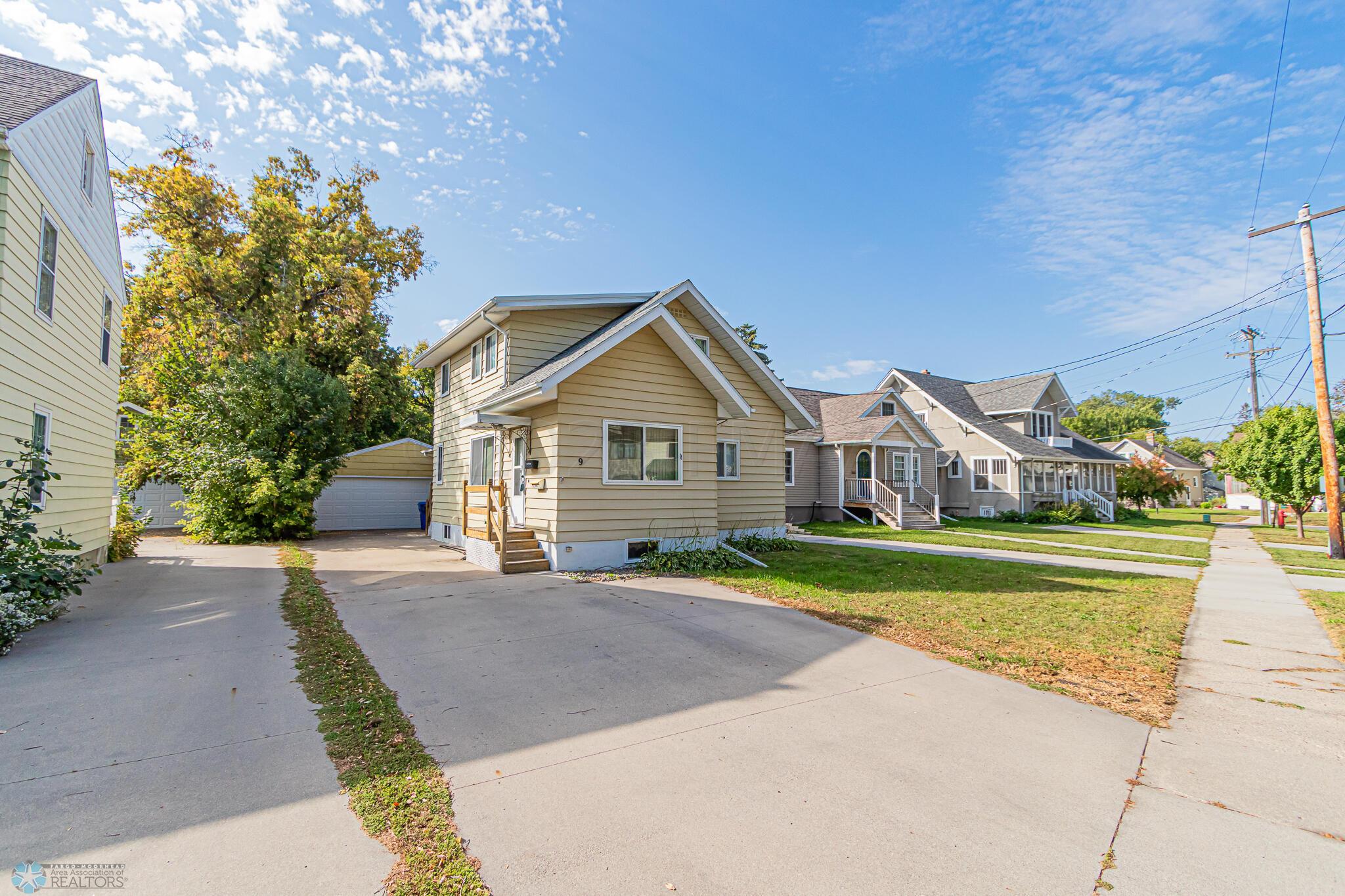 9 N Terrace N, Fargo, ND 58102-01