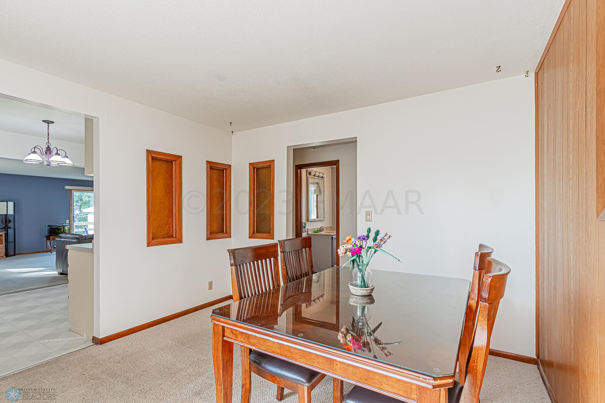 9 N Terrace N, Fargo, ND 58102-08