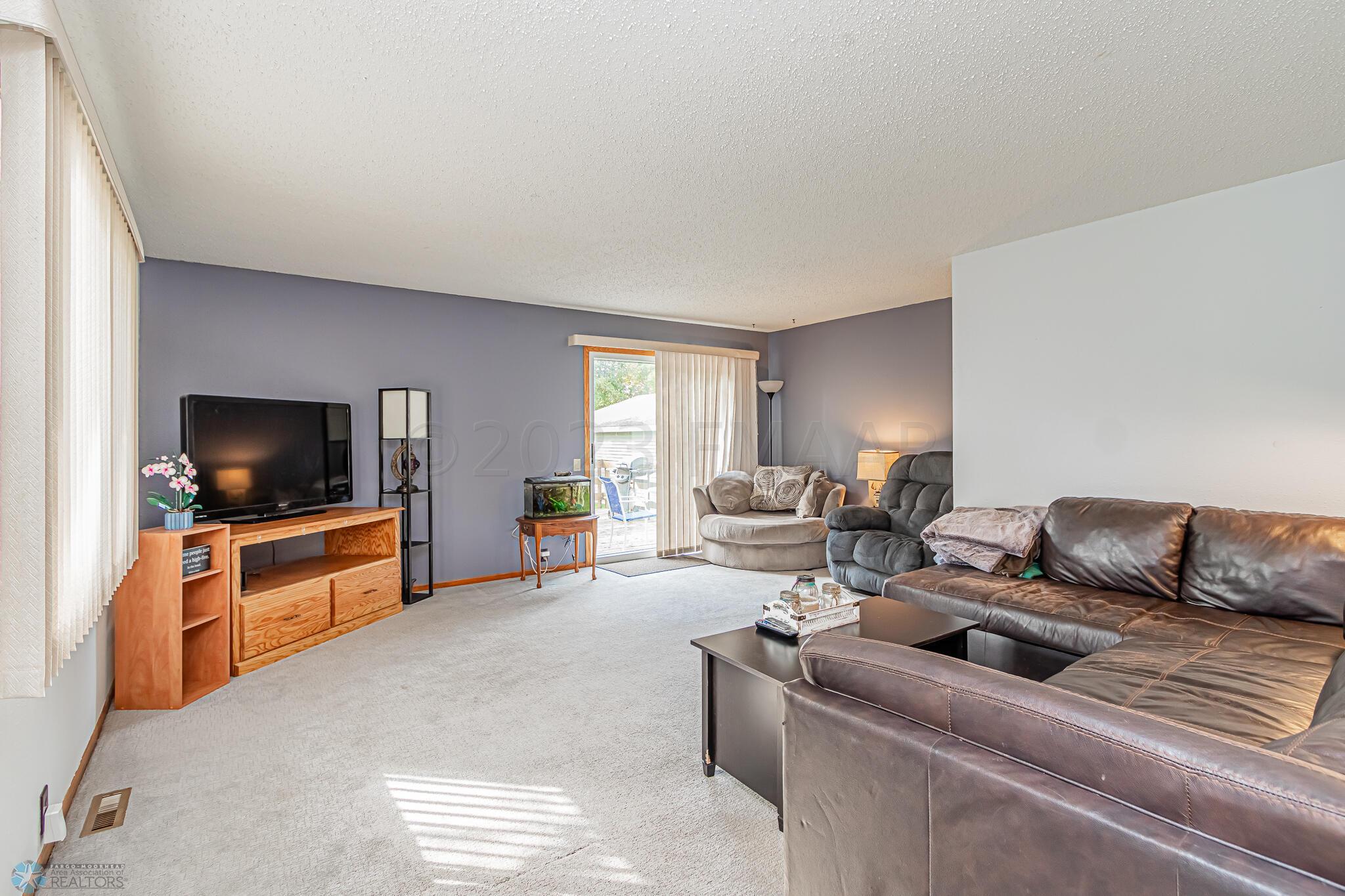 9 N Terrace N, Fargo, ND 58102-18