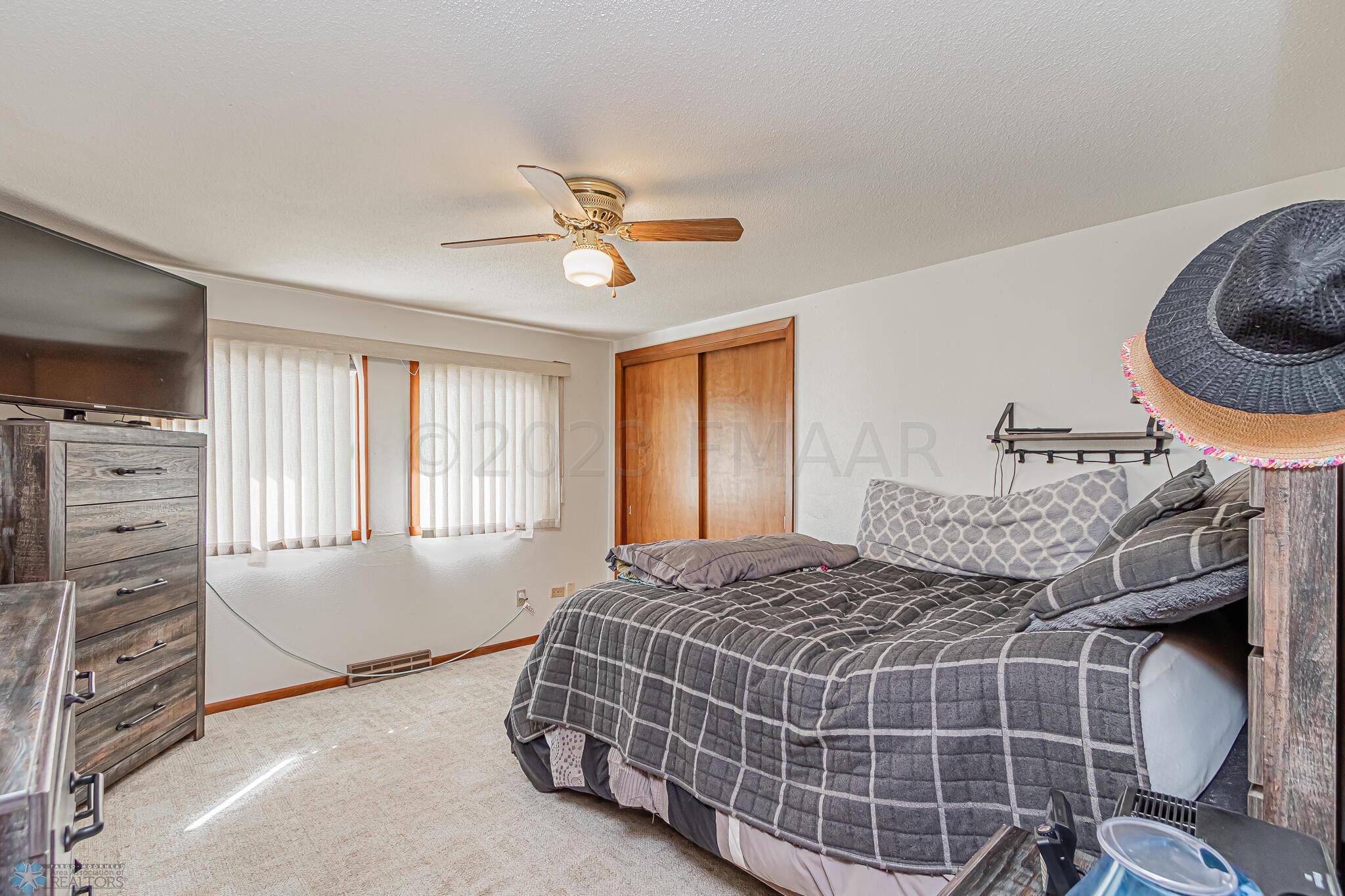 9 N Terrace N, Fargo, ND 58102-24