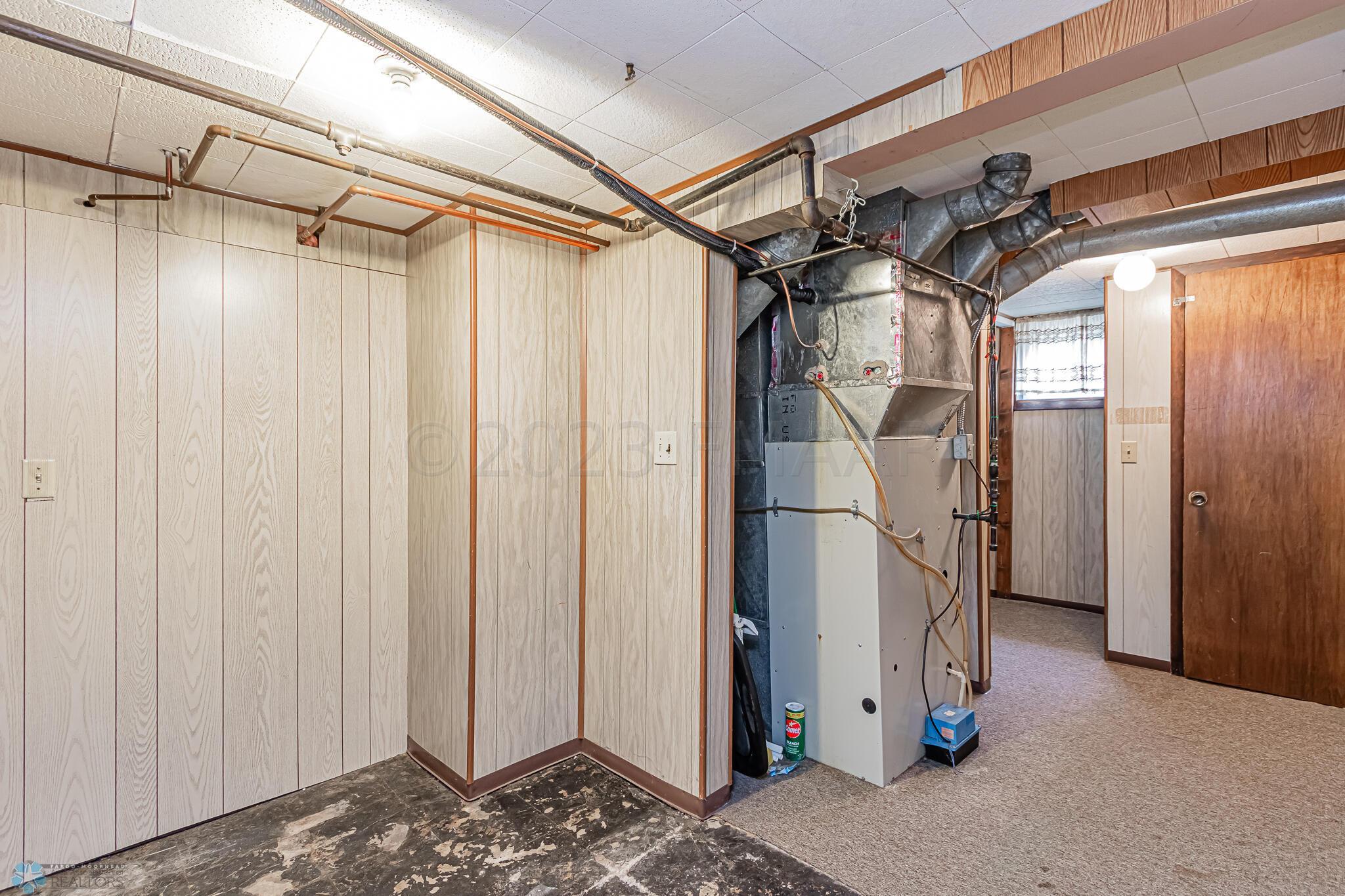 9 N Terrace N, Fargo, ND 58102-30