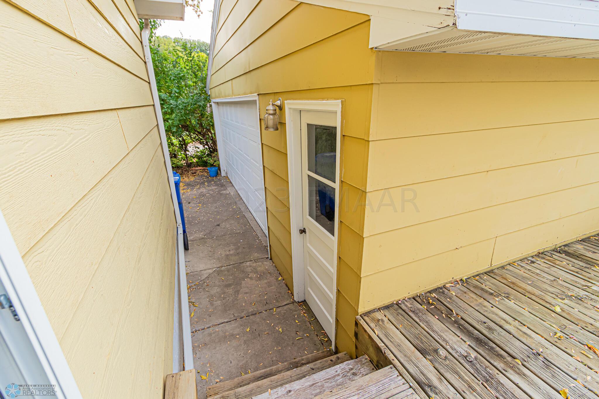 9 N Terrace N, Fargo, ND 58102-44