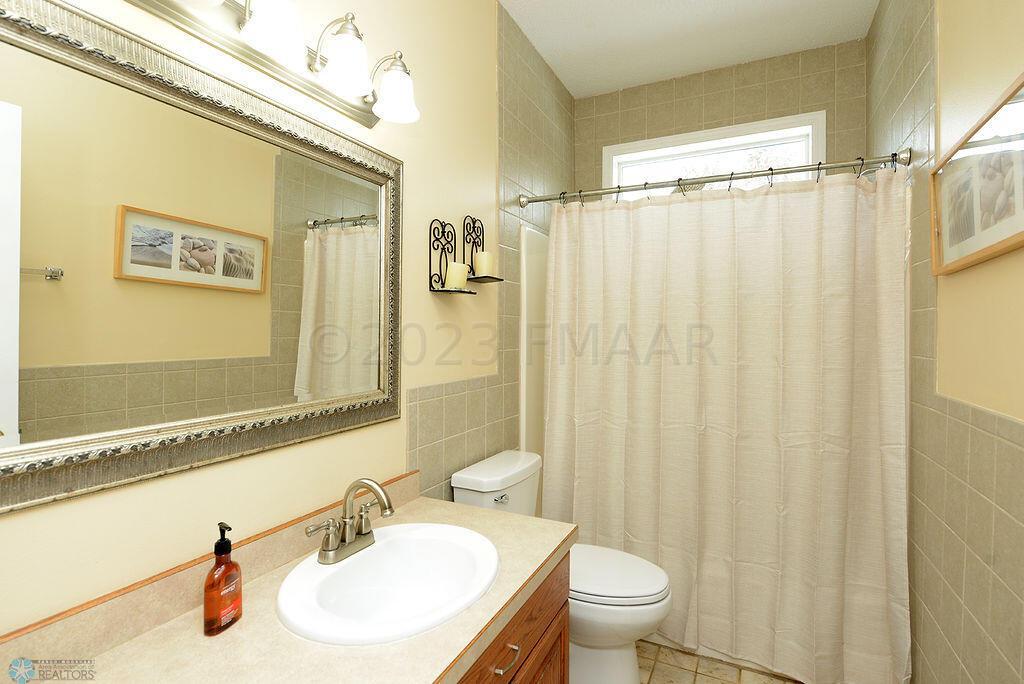 Upper Guest Bathroom