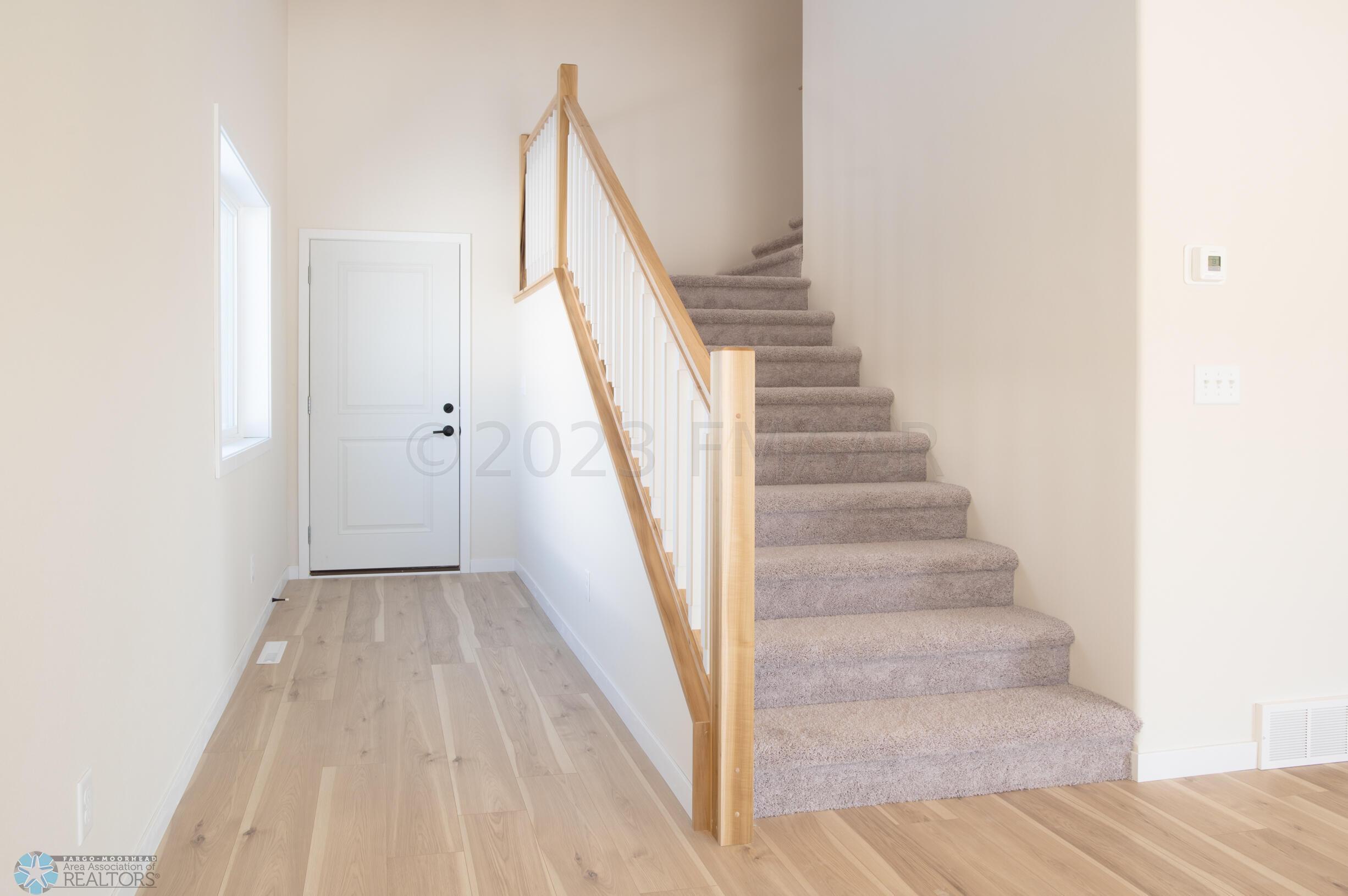 1360_GOLDENWOOD_DR-1