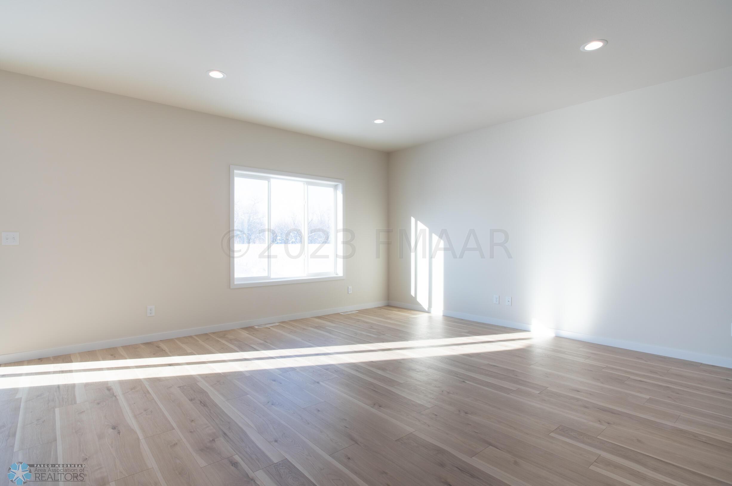 1360_GOLDENWOOD_DR-4
