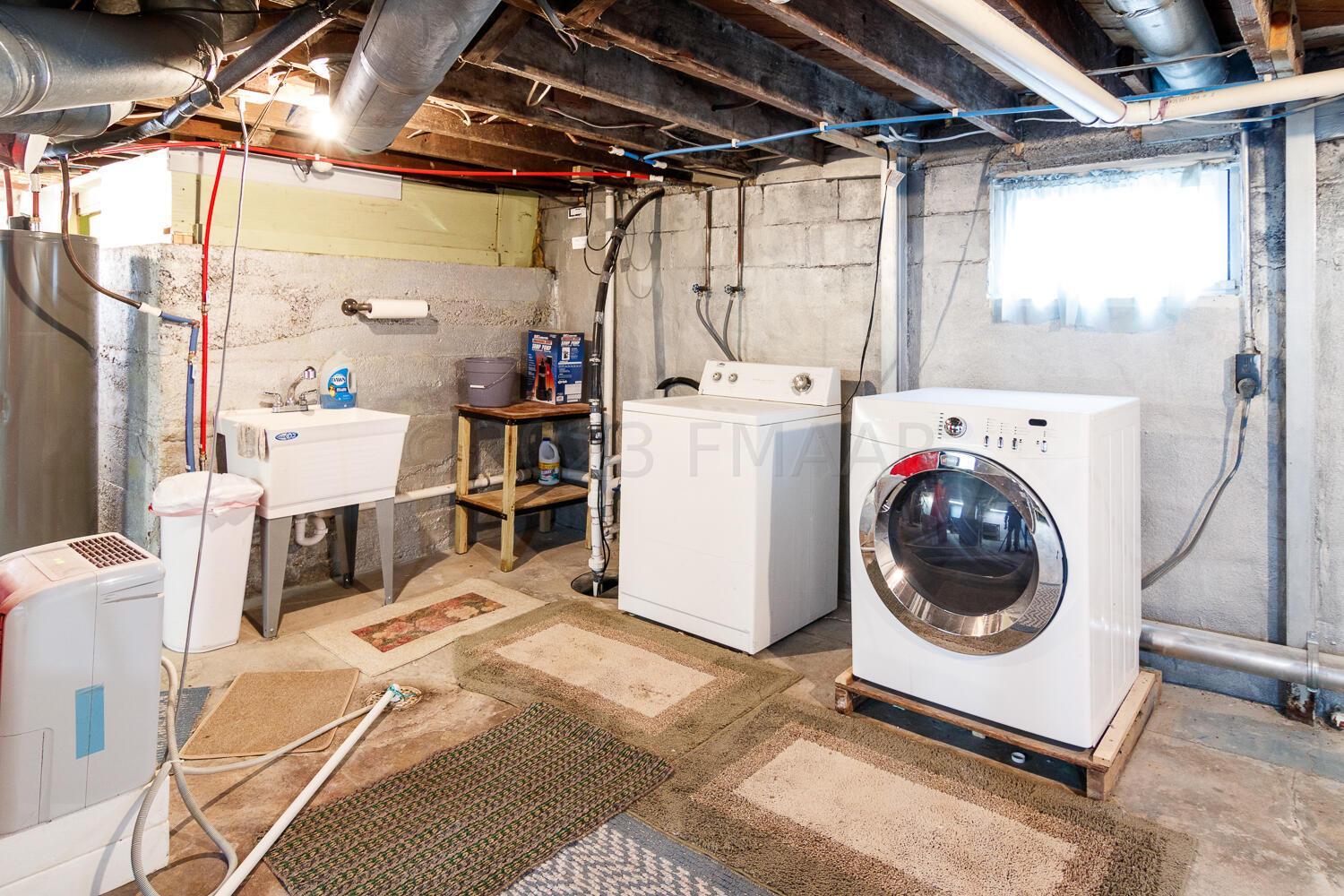 Basement/Laundry