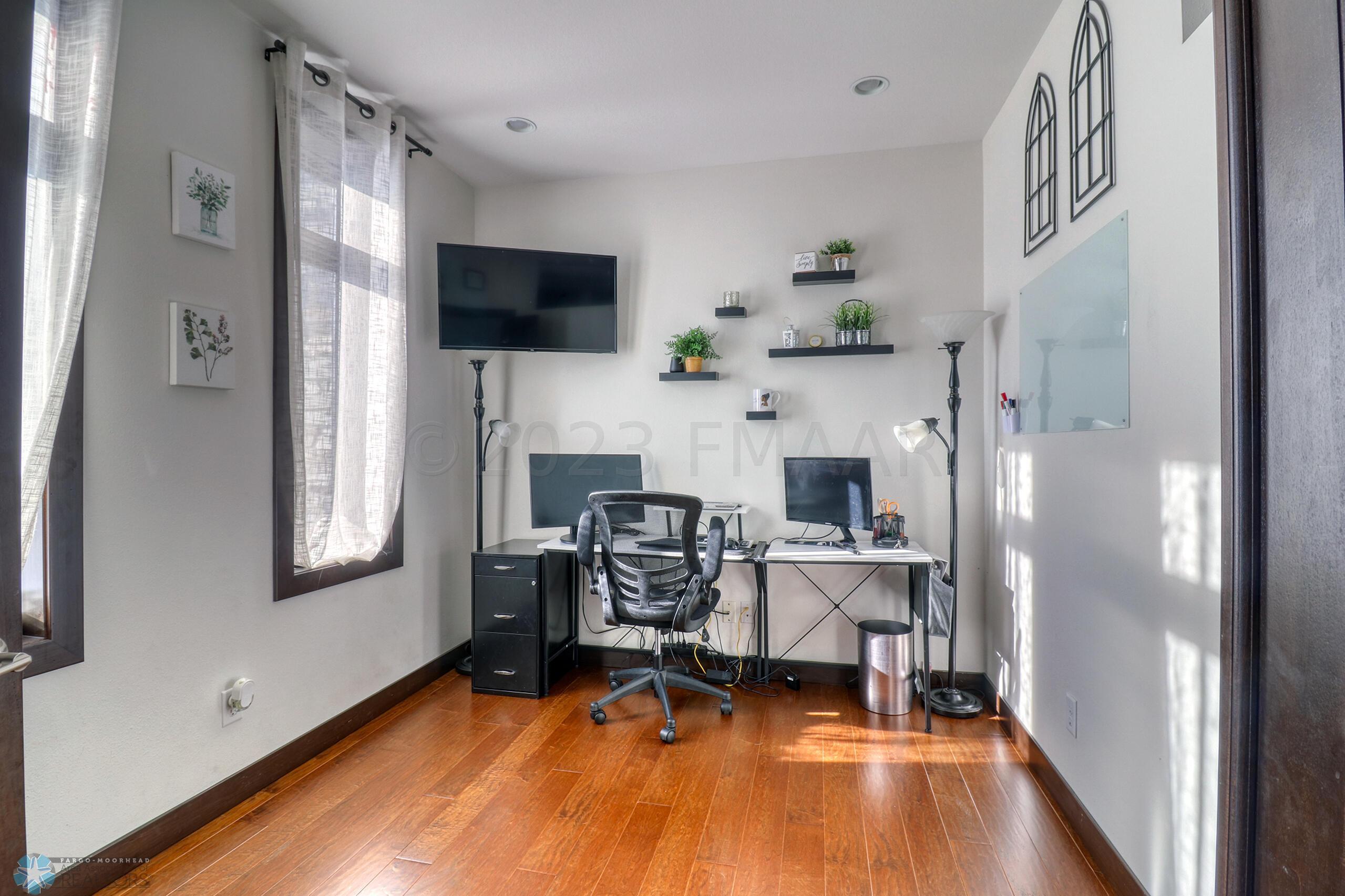 Office1_2