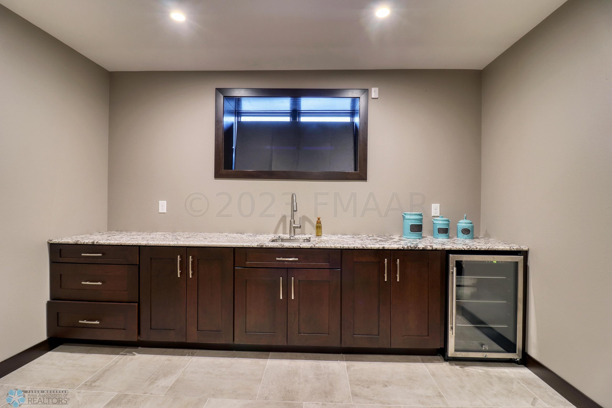 Basement Bar1_1