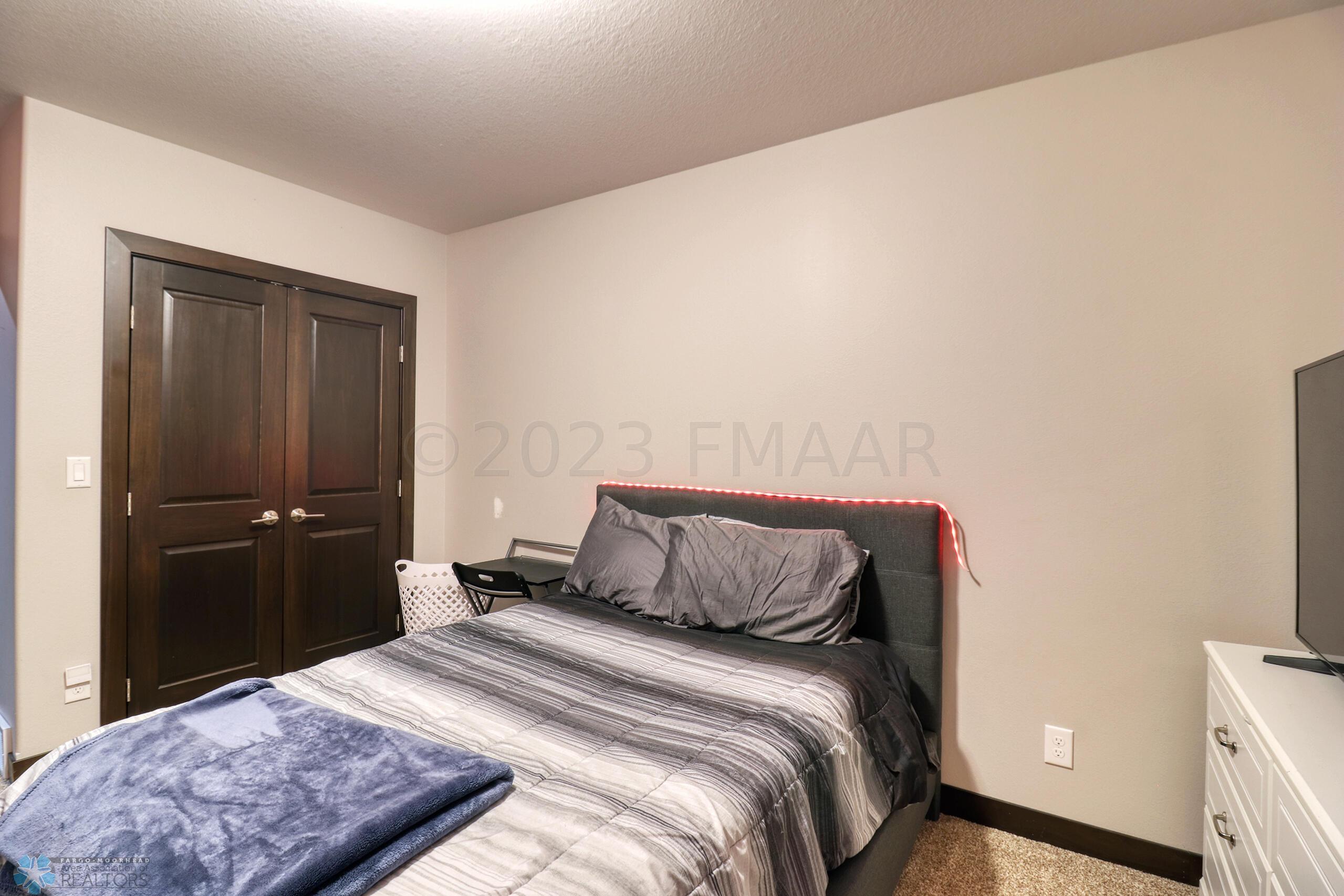 Basement Bedroom1_2