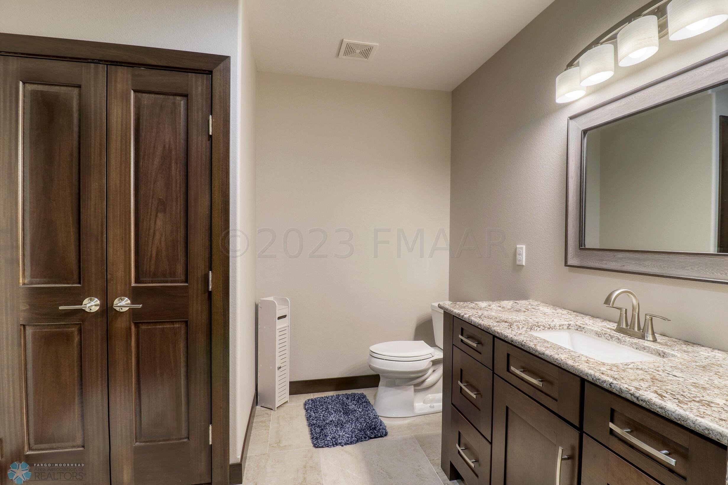 Basement Bathroom2_1
