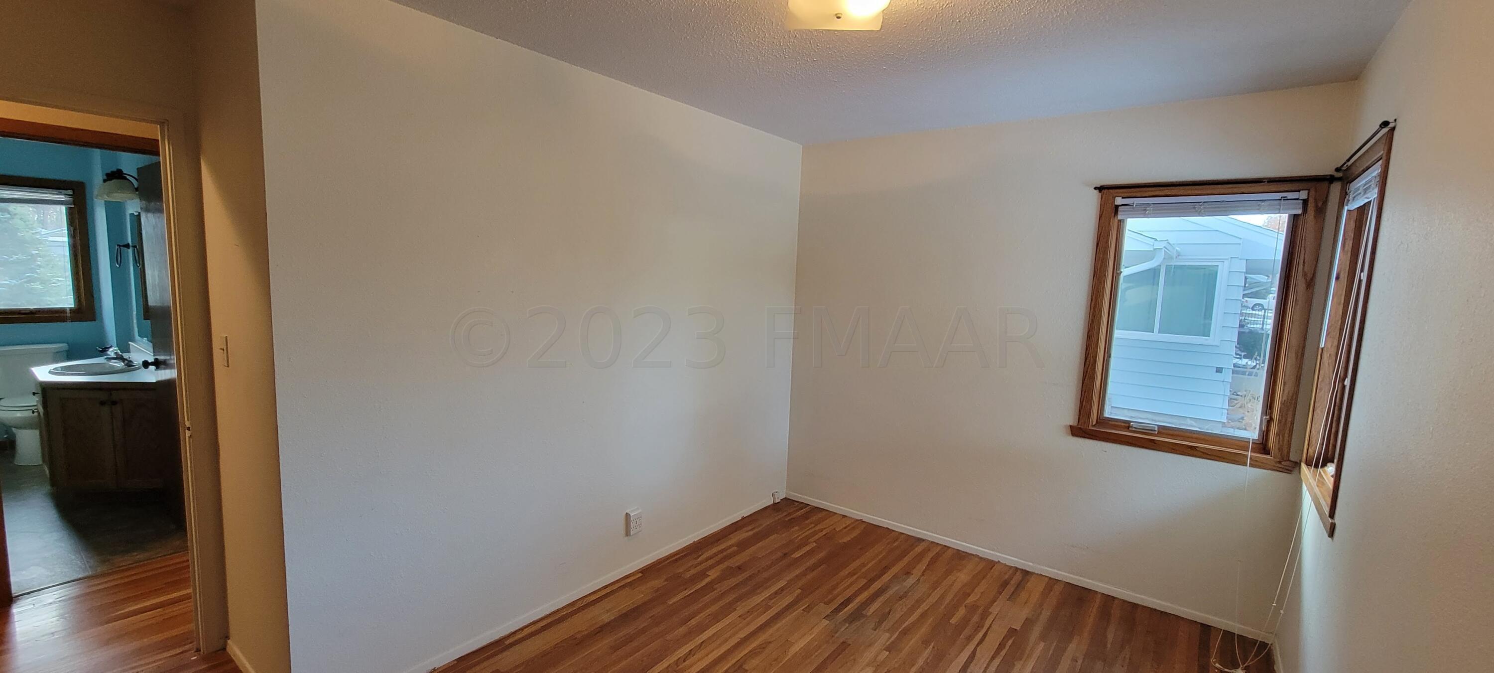 main flr bed 1