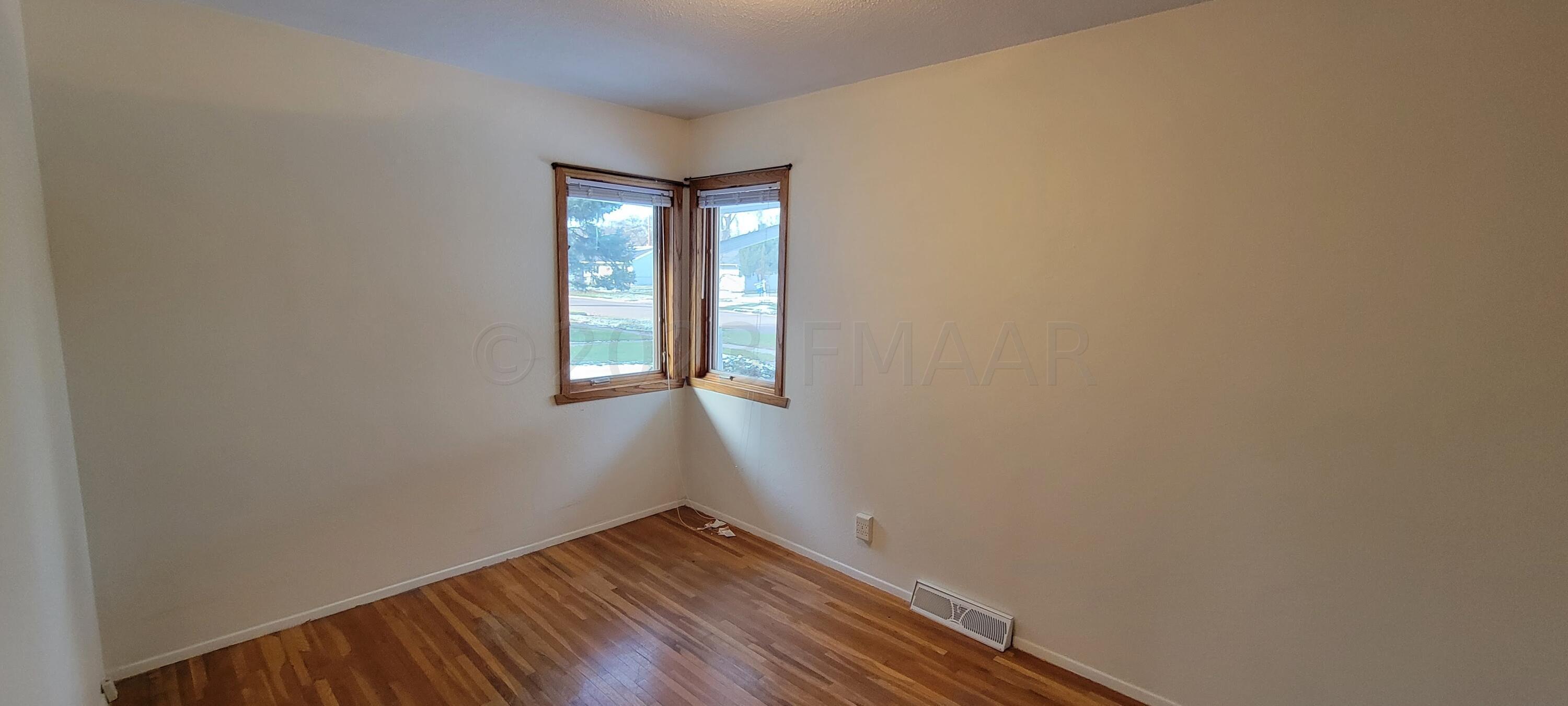 main flr. bed 1